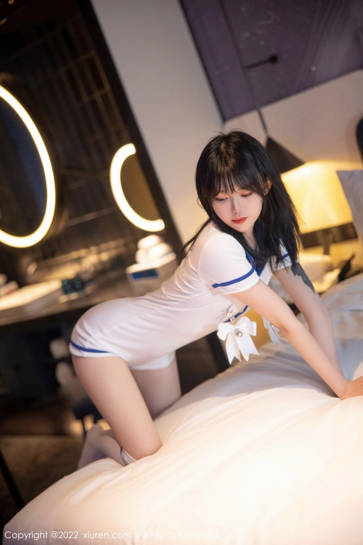 [[XiuRen秀人网]秀人网]No.5291_模特奶瓶性感白色水手服饰配白色长袜秀苗条身材迷人美腿写真88P