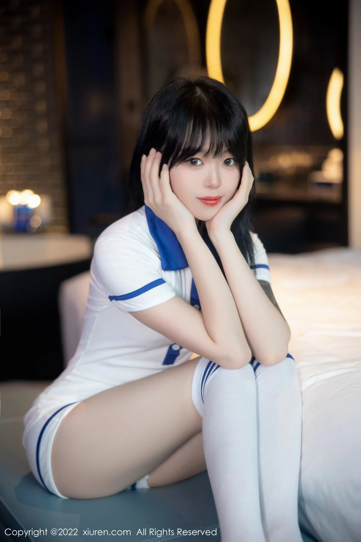 [[XiuRen秀人网]秀人网]No.5291_模特奶瓶性感白色水手服饰配白色长袜秀苗条身材迷人美腿写真88P