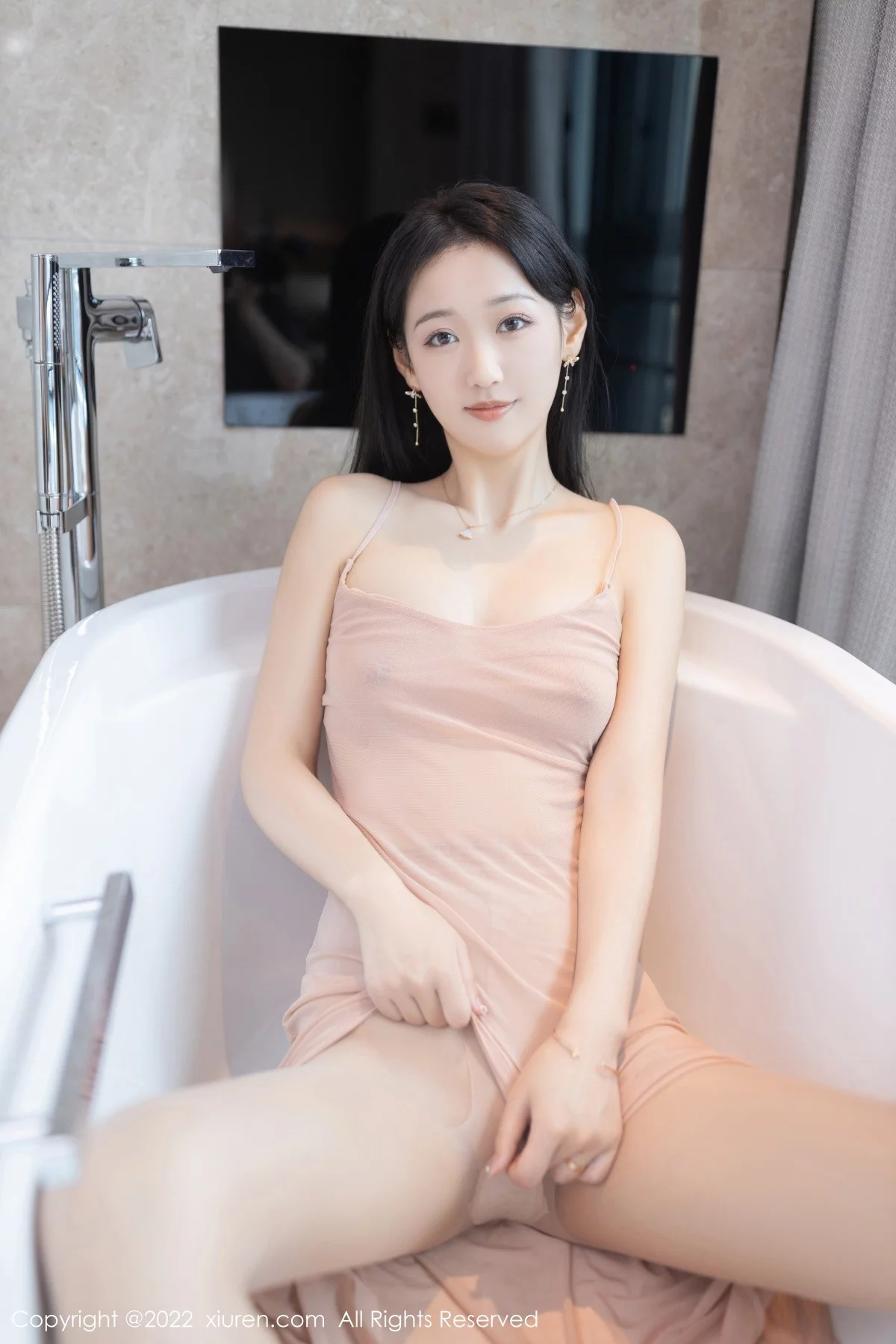 [[XiuRen秀人网]秀人网]No.5293_模特唐安琪云南旅拍性感轻透薄纱连衣长裙配超薄肉丝诱惑写真77P