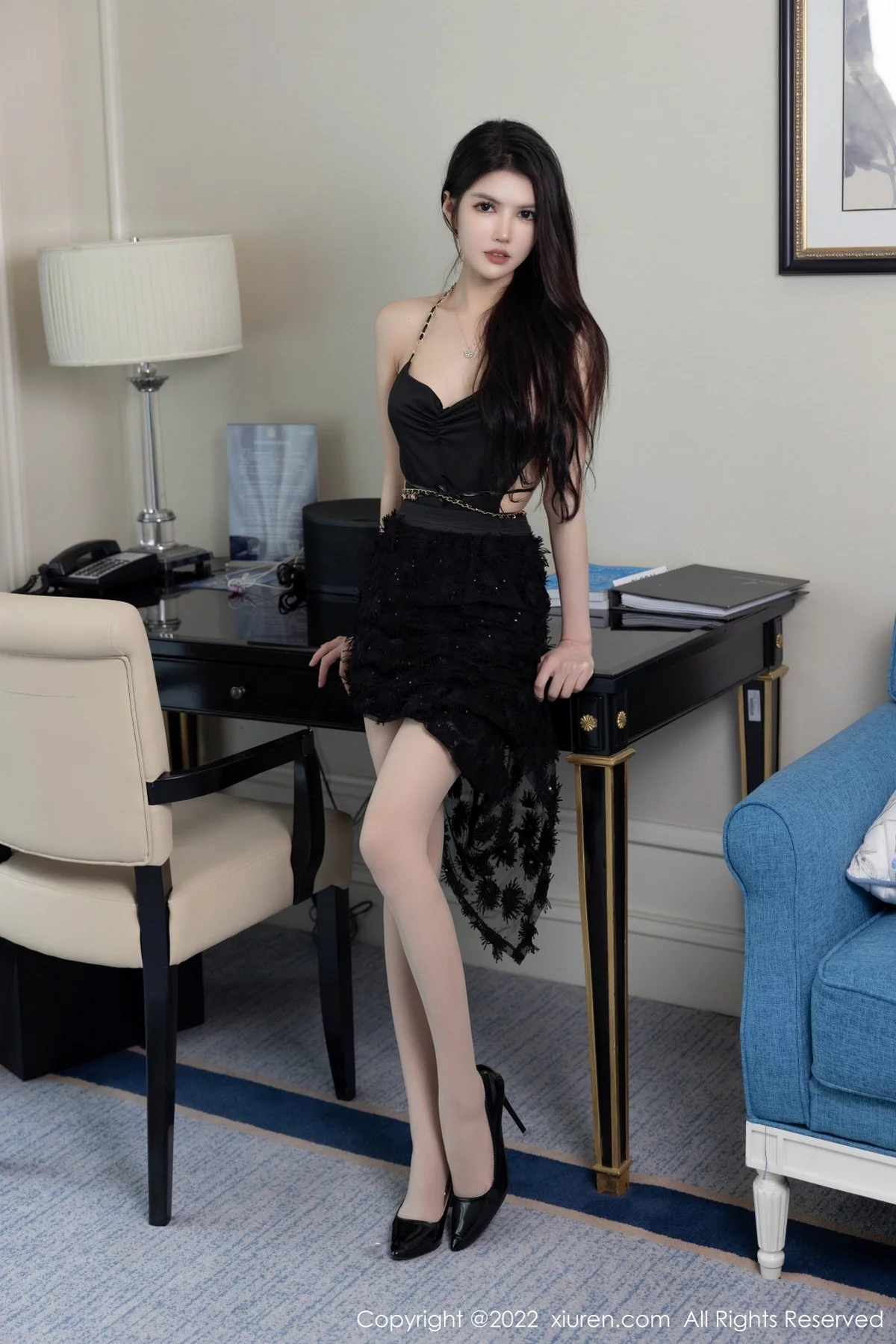[[XiuRen秀人网]秀人网]No.5297_模特媛媛酱belle海南心愿旅拍黑色吊带连衣裙配超薄肉丝诱惑写真70P