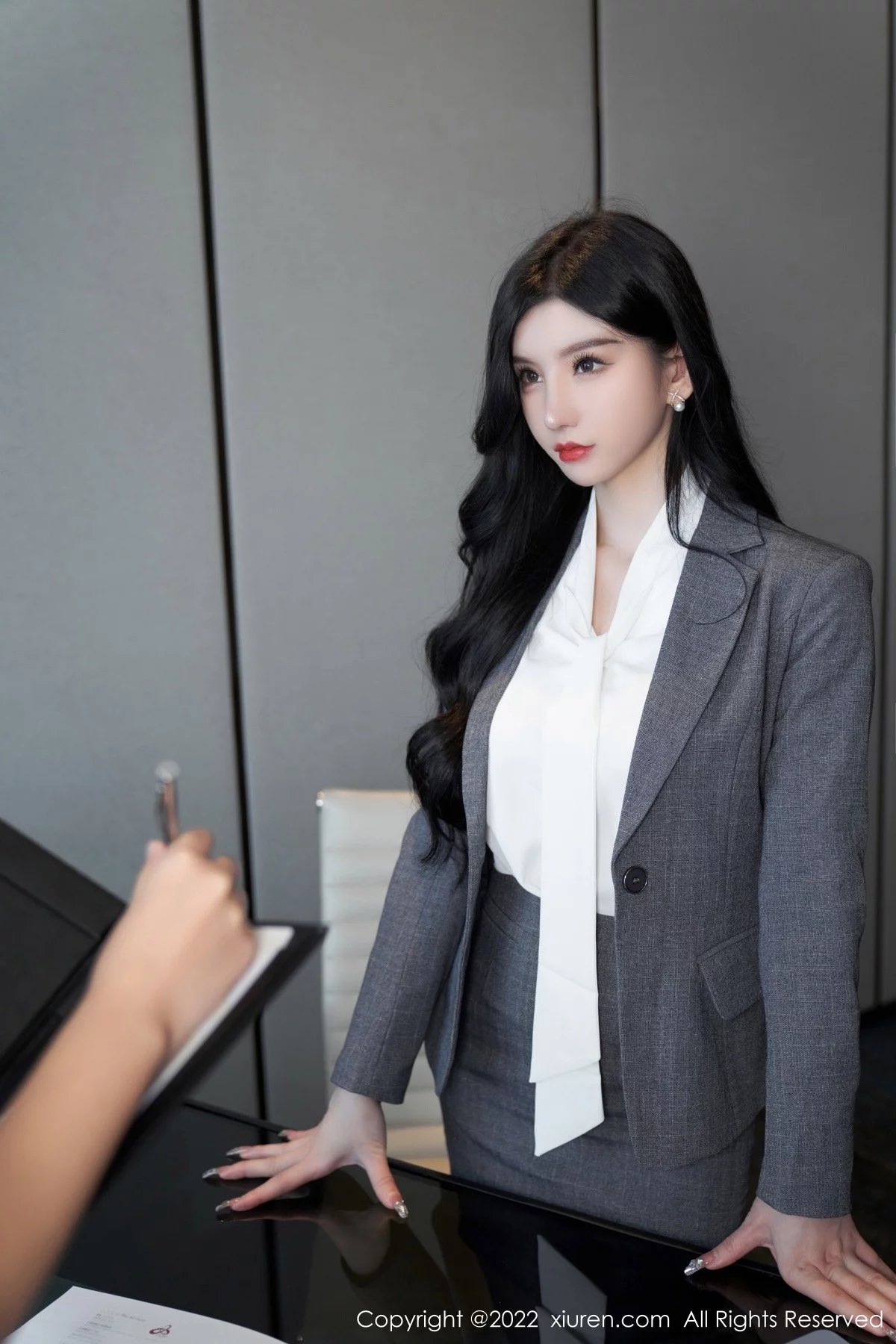 [[XiuRen秀人网]秀人网]No.5177_女神周于希Sally心愿旅拍性感职业装+黑色情趣服饰完美诱惑写真81P