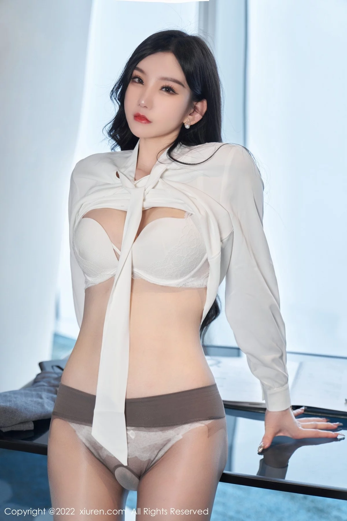 [[XiuRen秀人网]秀人网]No.5177_女神周于希Sally心愿旅拍性感职业装+黑色情趣服饰完美诱惑写真81P