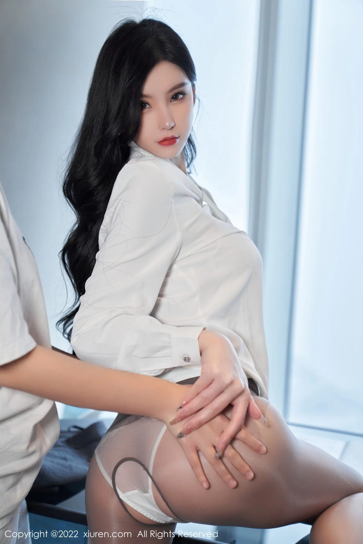 [[XiuRen秀人网]秀人网]No.5177_女神周于希Sally心愿旅拍性感职业装+黑色情趣服饰完美诱惑写真81P