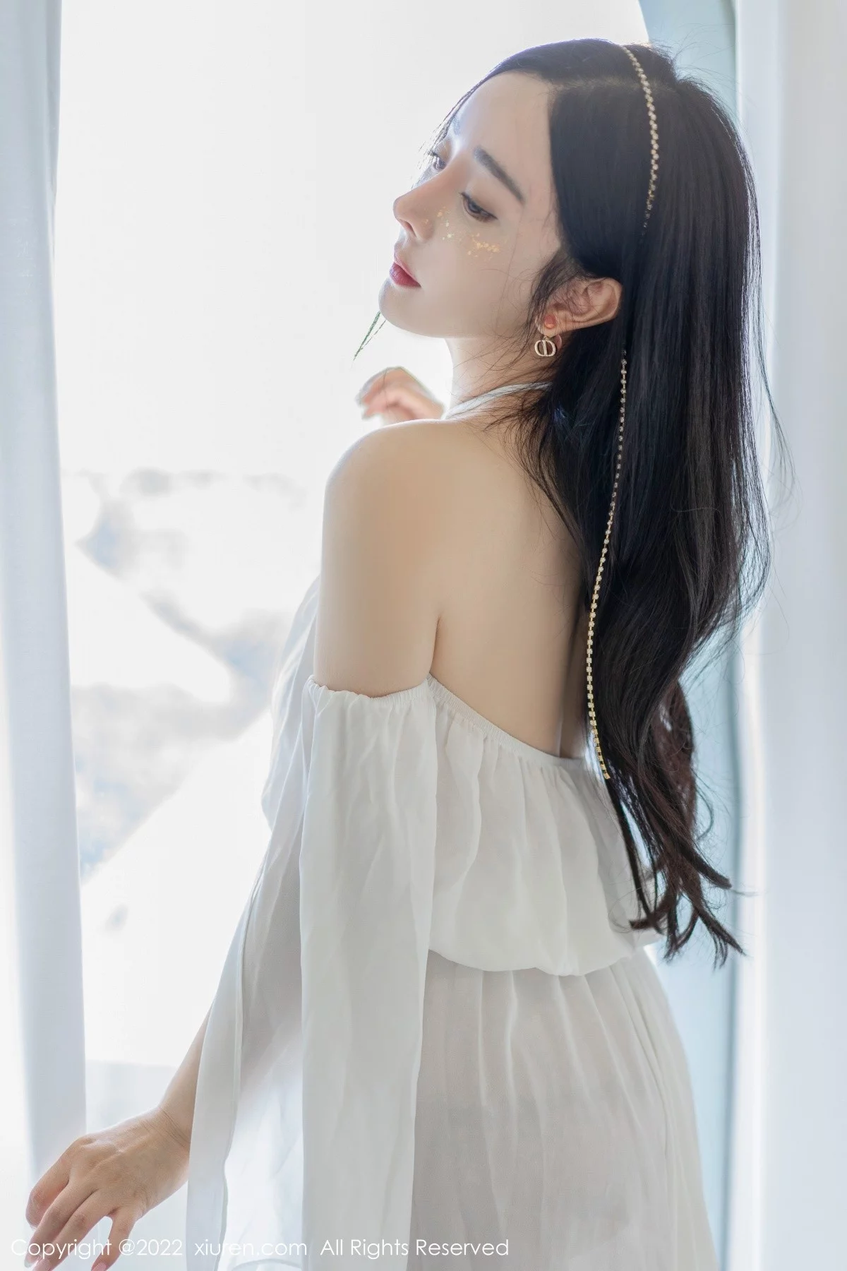 [[XiuRen秀人网]秀人网]No.5188_模特允爾云南心愿旅拍浴室白色轻透服饰湿身秀丰满身材诱惑写真51P