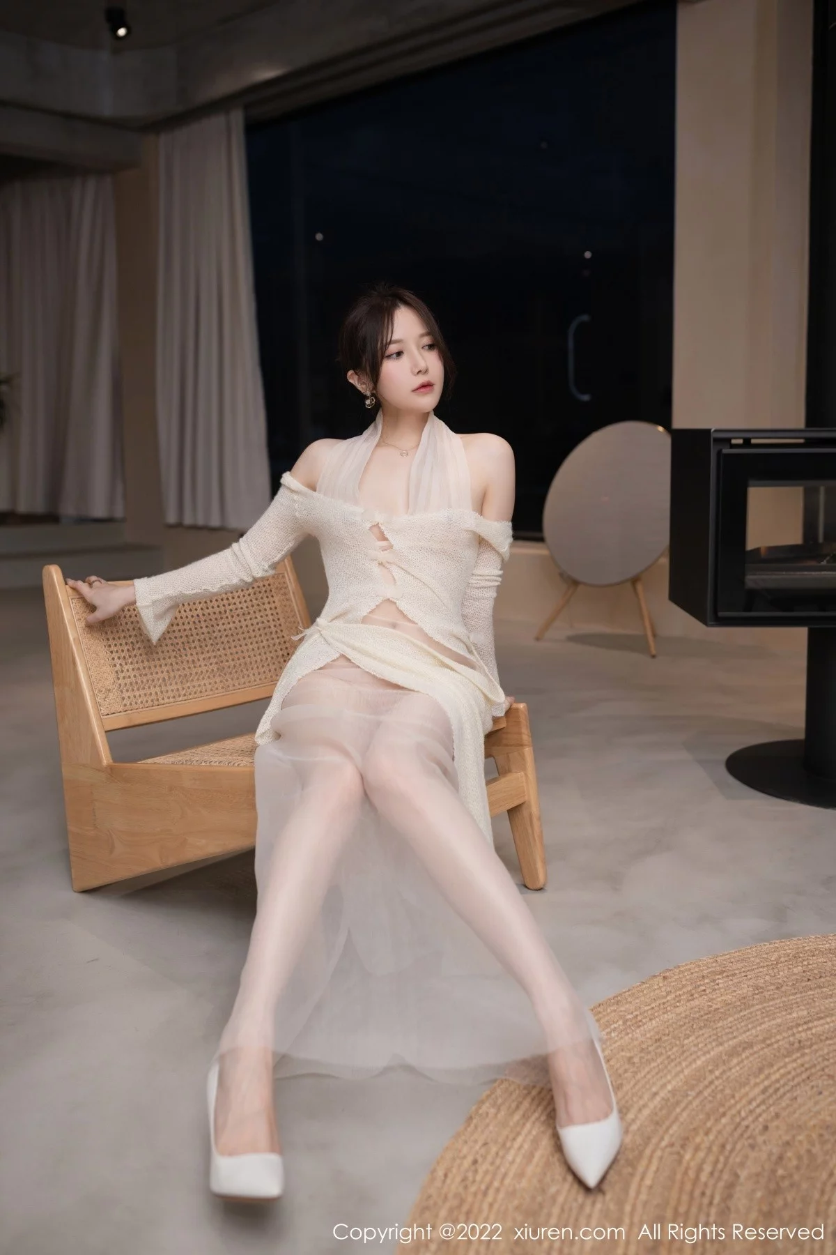[[XiuRen秀人网]秀人网]No.5191_模特鱼子酱Fish广州-云南旅拍米色轻透服饰秀曼妙身材诱惑写真82P