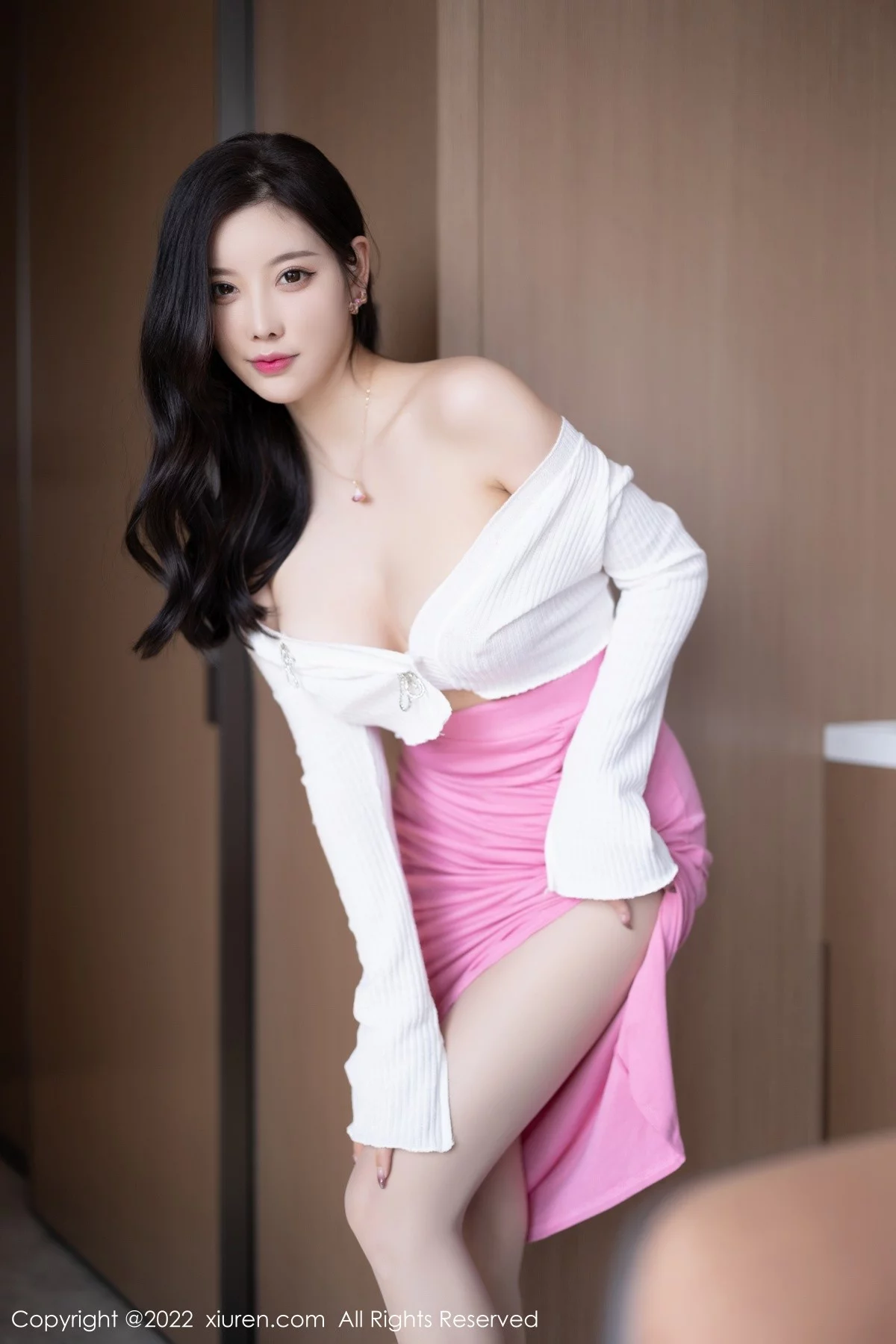 [[XiuRen秀人网]秀人网]No.5200_女神杨晨晨Yome半脱露白色轻透蕾丝内衣秀完美身材诱惑写真76P