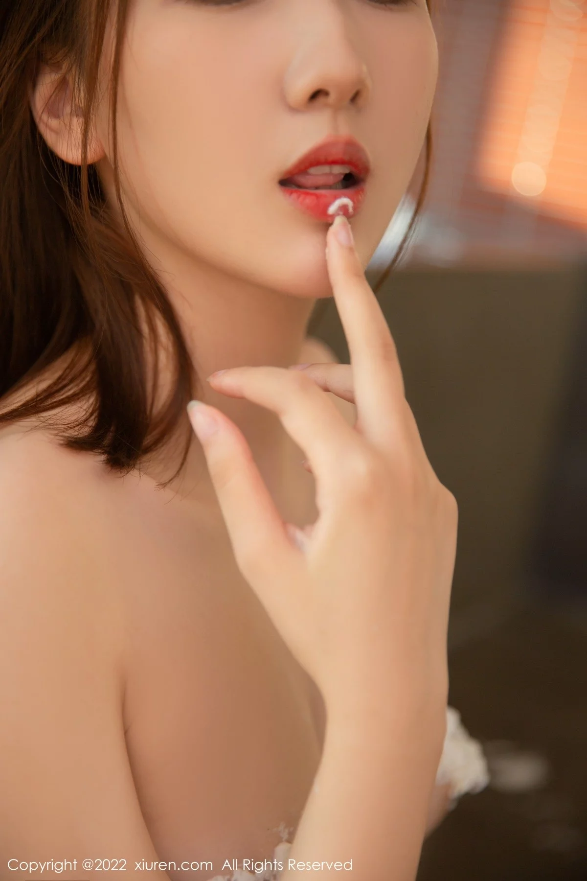 [[XiuRen秀人网]秀人网]No.5301_新人模特江真真浴缸场景性感粉色服饰配开档无内肉丝诱惑写真75P
