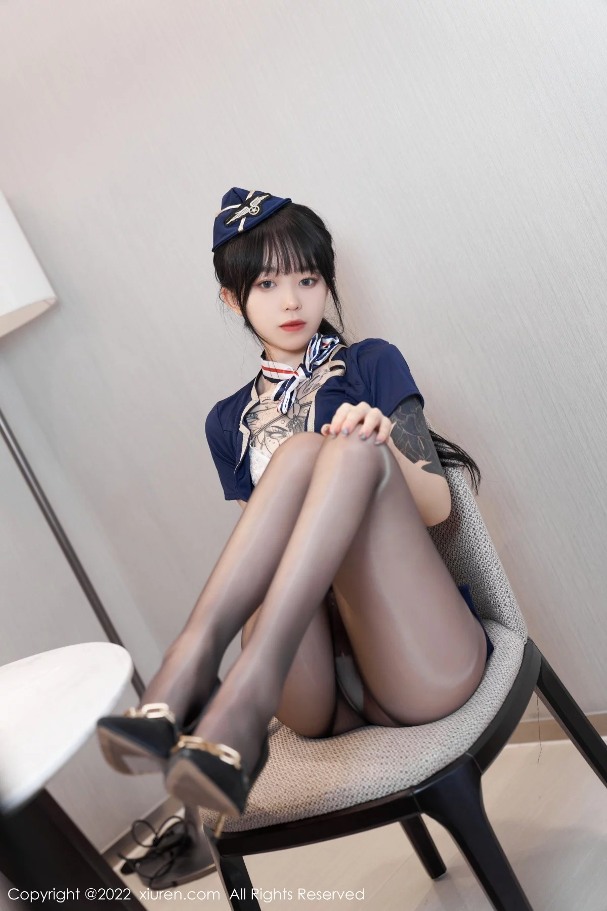 [[XiuRen秀人网]秀人网]No.5352_模特奶瓶脱性感蓝色服饰露白色蕾丝内衣超薄黑丝撩人诱惑写真60P