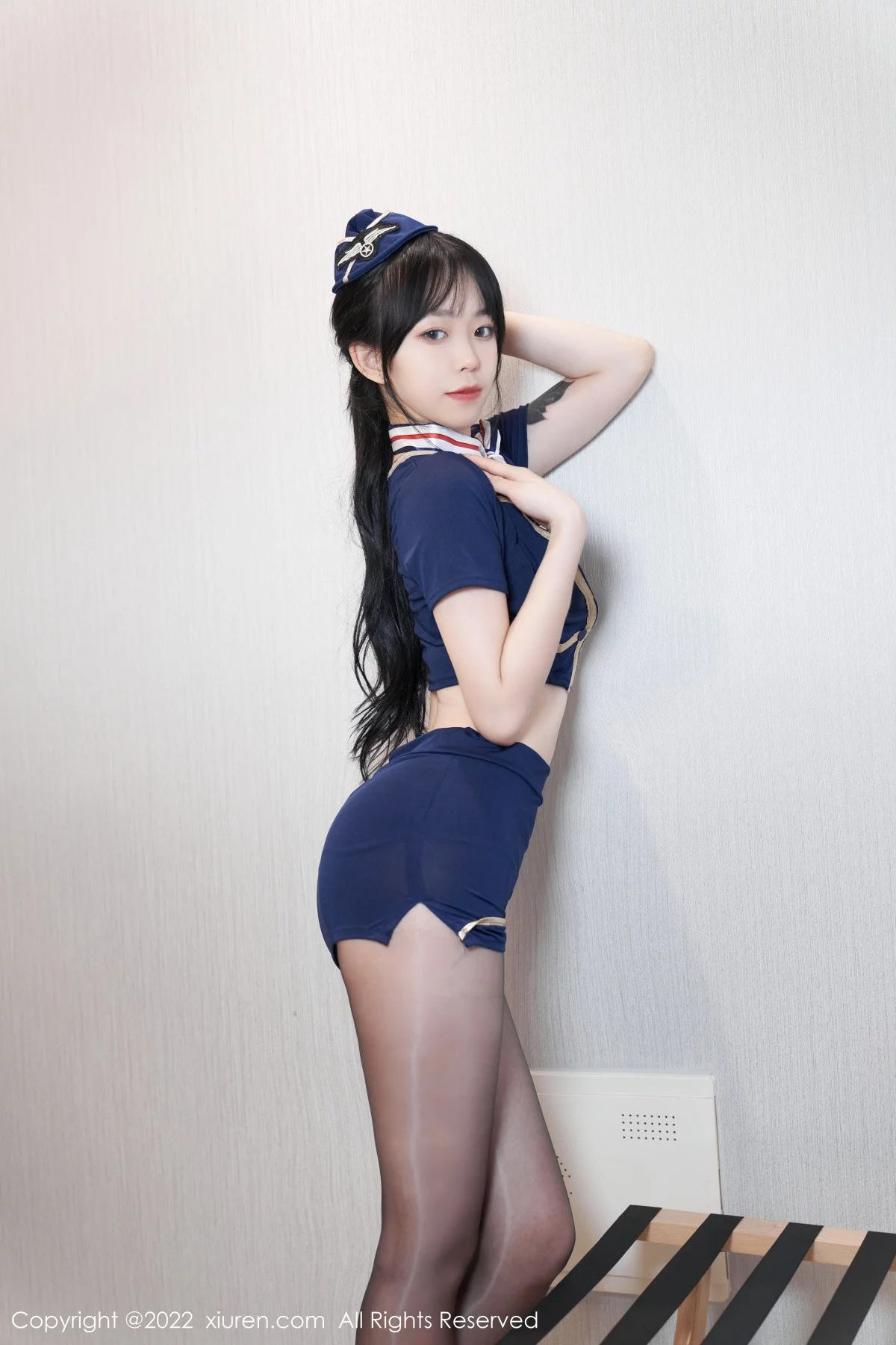[[XiuRen秀人网]秀人网]No.5352_模特奶瓶脱性感蓝色服饰露白色蕾丝内衣超薄黑丝撩人诱惑写真60P