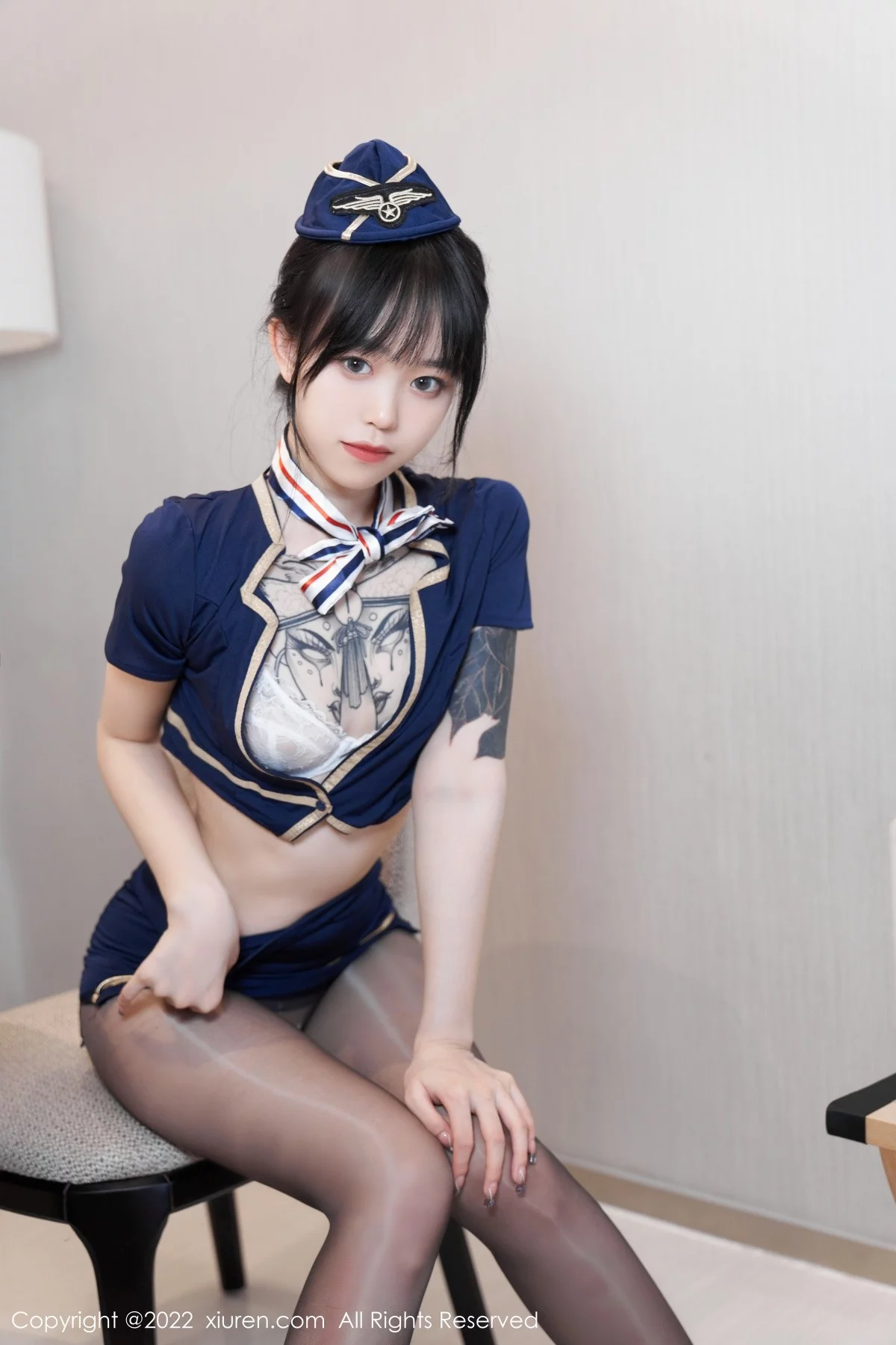 [[XiuRen秀人网]秀人网]No.5352_模特奶瓶脱性感蓝色服饰露白色蕾丝内衣超薄黑丝撩人诱惑写真60P