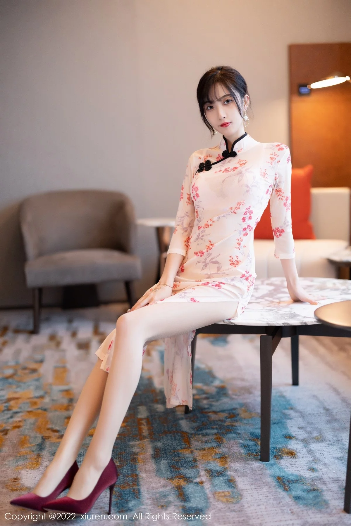 [[XiuRen秀人网]秀人网]No.5366_模特林星阑厦门旅拍脱轻透旗袍露蕾丝内衣配超薄肉丝诱惑写真84P