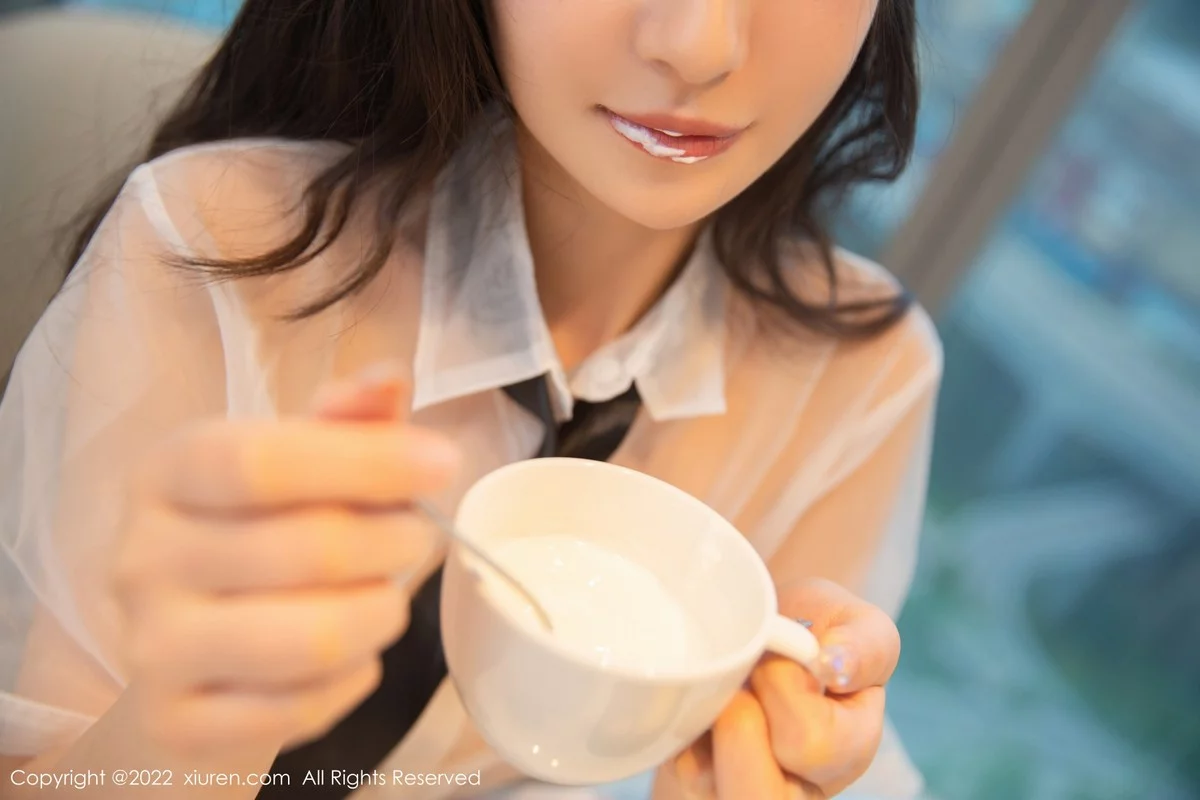 [[XiuRen秀人网]秀人网]No.5385_模特熊小诺性感轻透白T配黑色短裙露超薄无内黑丝极致诱惑写真72P