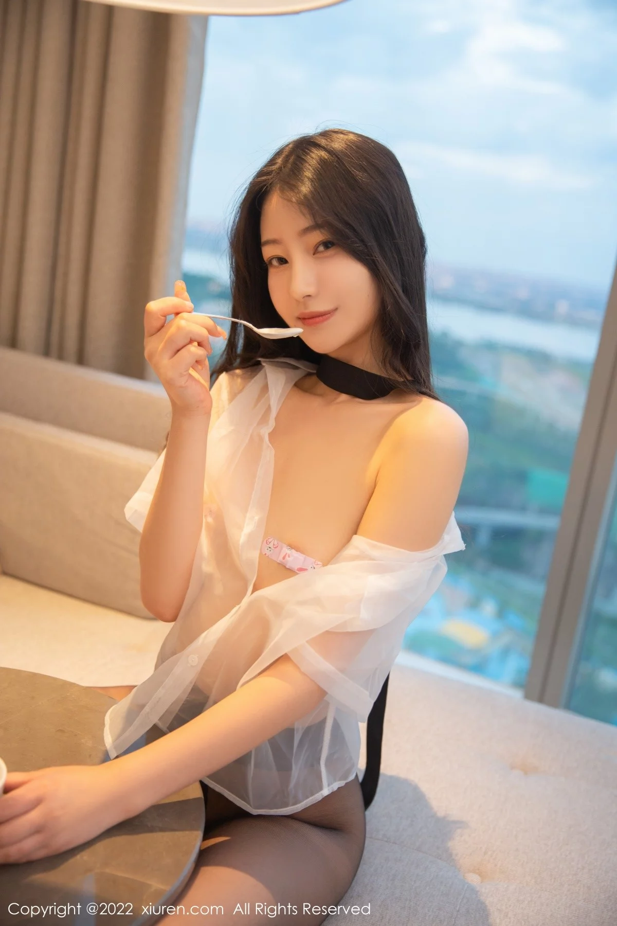 [[XiuRen秀人网]秀人网]No.5385_模特熊小诺性感轻透白T配黑色短裙露超薄无内黑丝极致诱惑写真72P