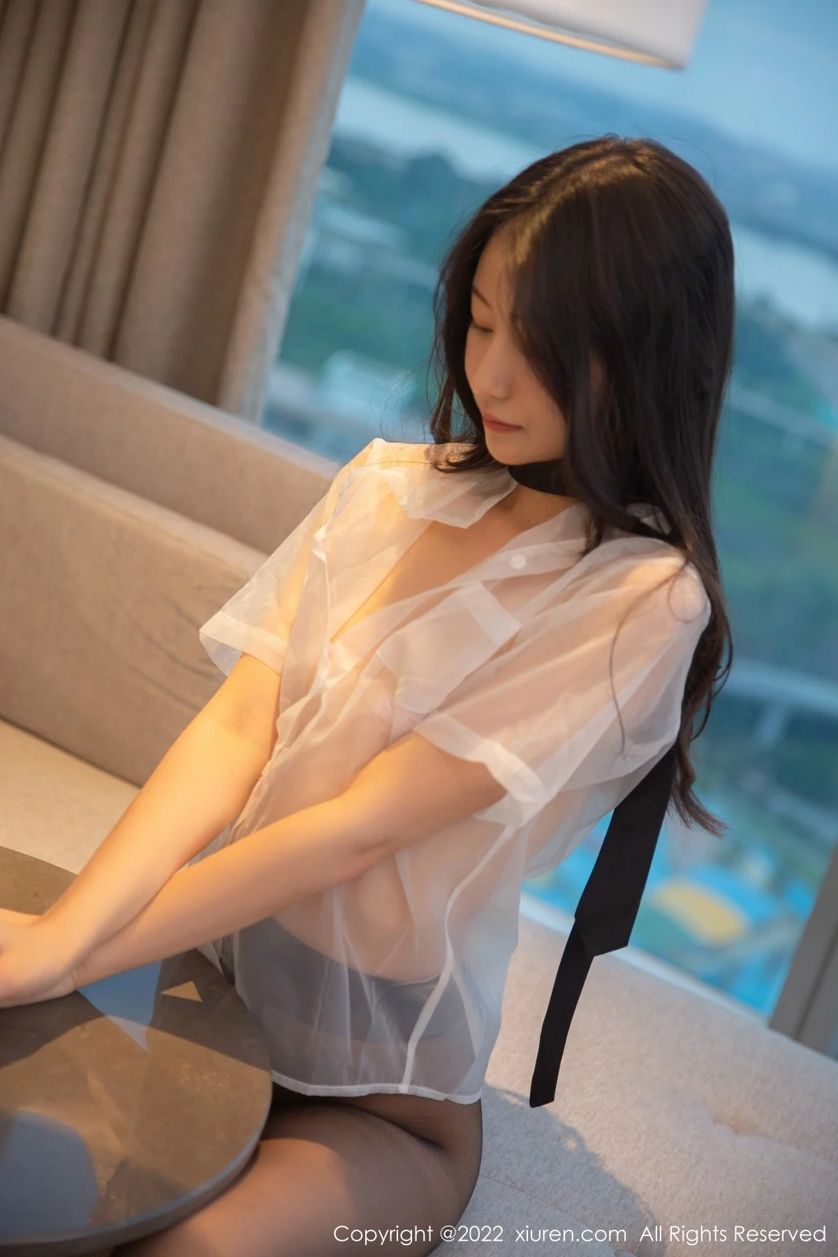[[XiuRen秀人网]秀人网]No.5385_模特熊小诺性感轻透白T配黑色短裙露超薄无内黑丝极致诱惑写真72P