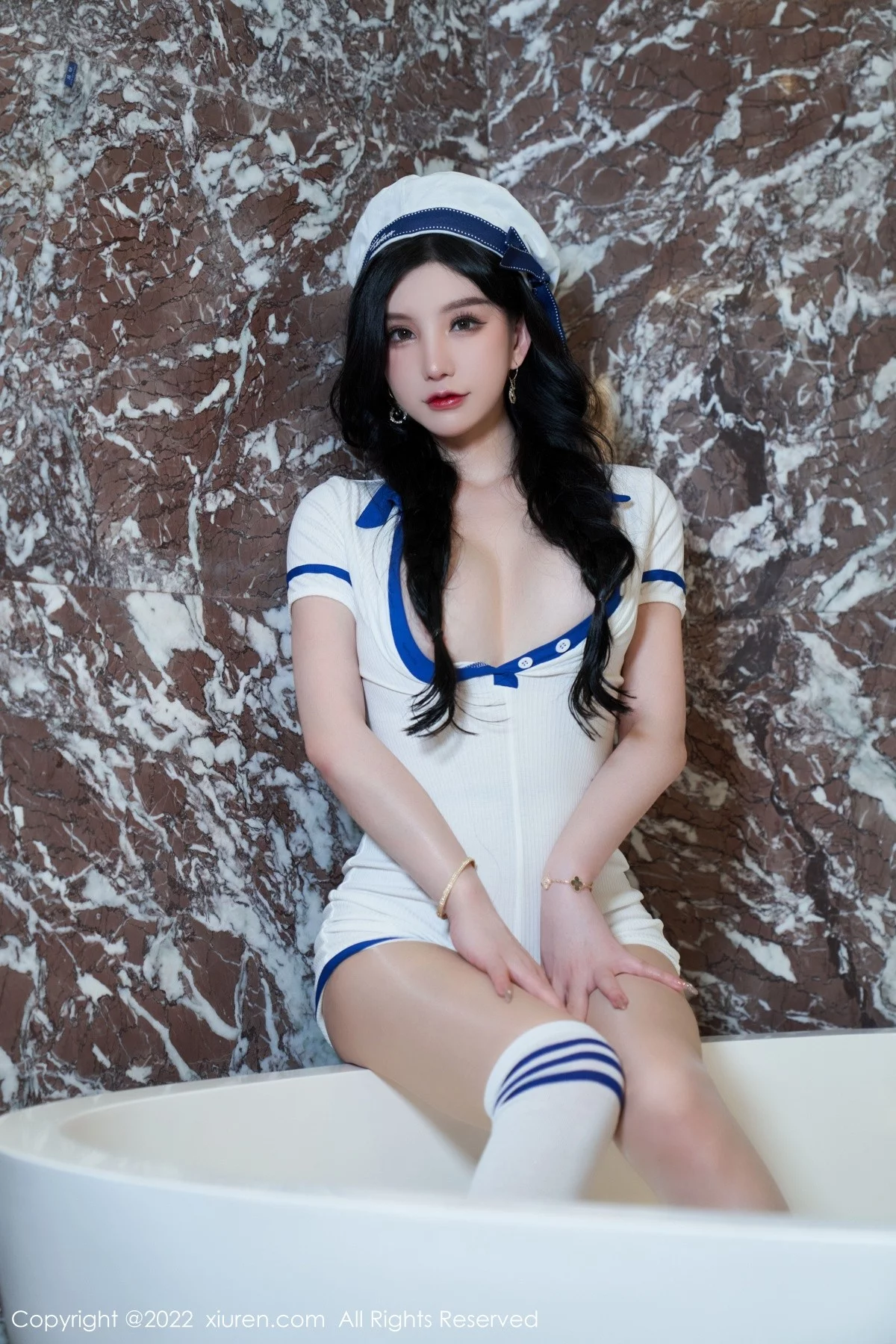 [[XiuRen秀人网]秀人网]No.5397_女神周于希Sally私房浴室白色连体衣秀完美身材迷人诱惑写真85P