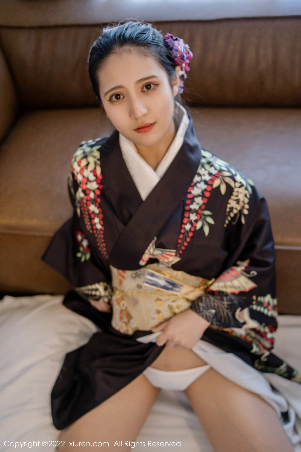 [[XiuRen秀人网]秀人网]No.5309_模特久久Aimee日系居家和服半脱露白色抹胸内衣秀豪乳诱惑写真62P