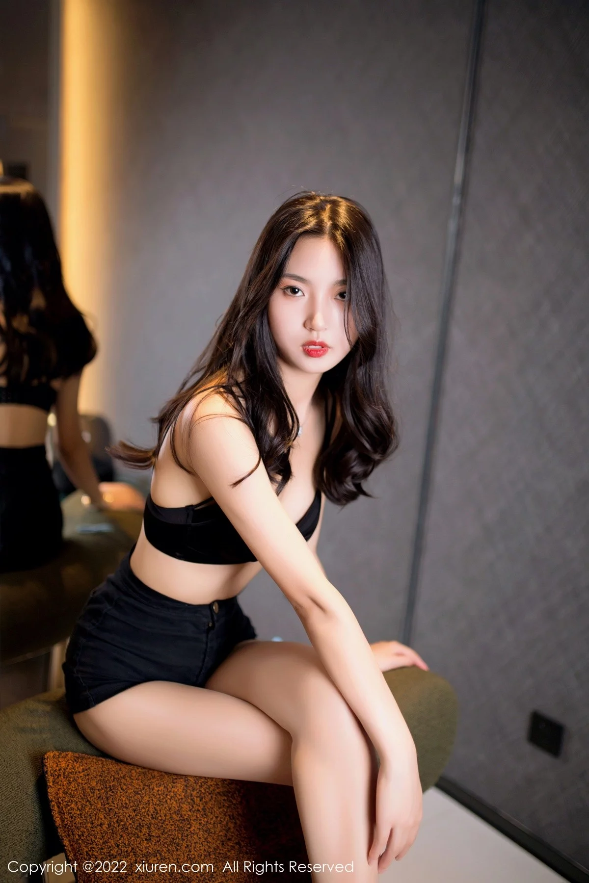 [[XiuRen秀人网]秀人网]No.5399_新人模特十九九私房多套性感服饰秀曼妙苗条身材迷人诱惑写真117P