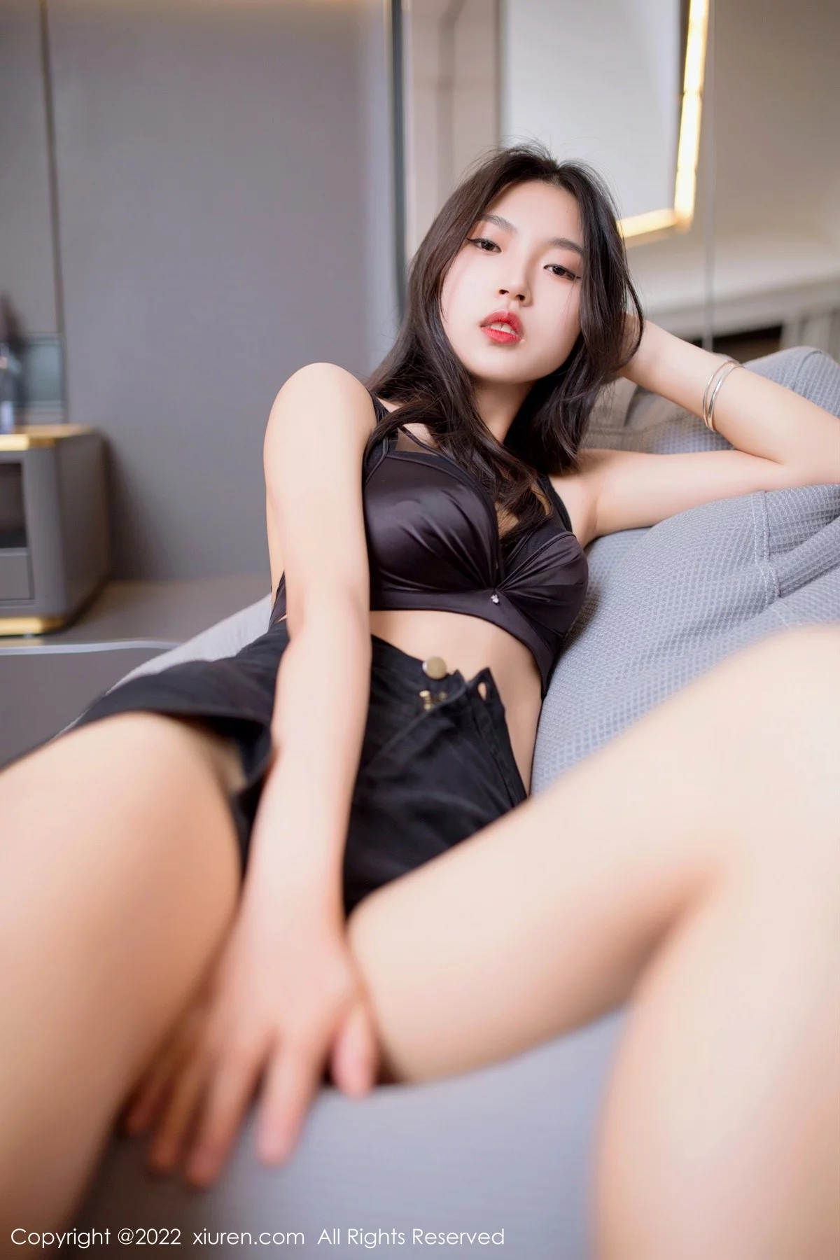 [[XiuRen秀人网]秀人网]No.5399_新人模特十九九私房多套性感服饰秀曼妙苗条身材迷人诱惑写真117P