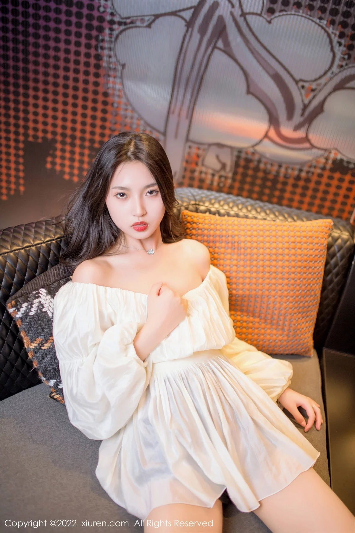 [[XiuRen秀人网]秀人网]No.5399_新人模特十九九私房多套性感服饰秀曼妙苗条身材迷人诱惑写真117P