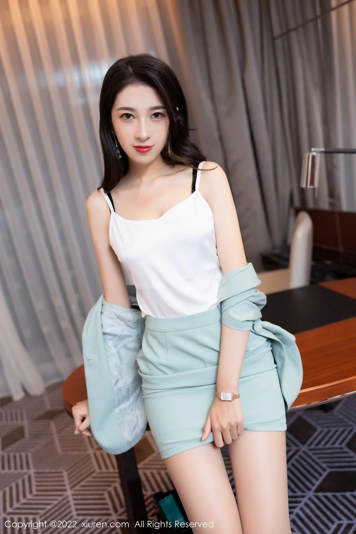 [[XiuRen秀人网]秀人网]No.5403_模特林乐一私房脱性感蓝灰色套装露黑色内衣原色丝袜诱惑写真66P
