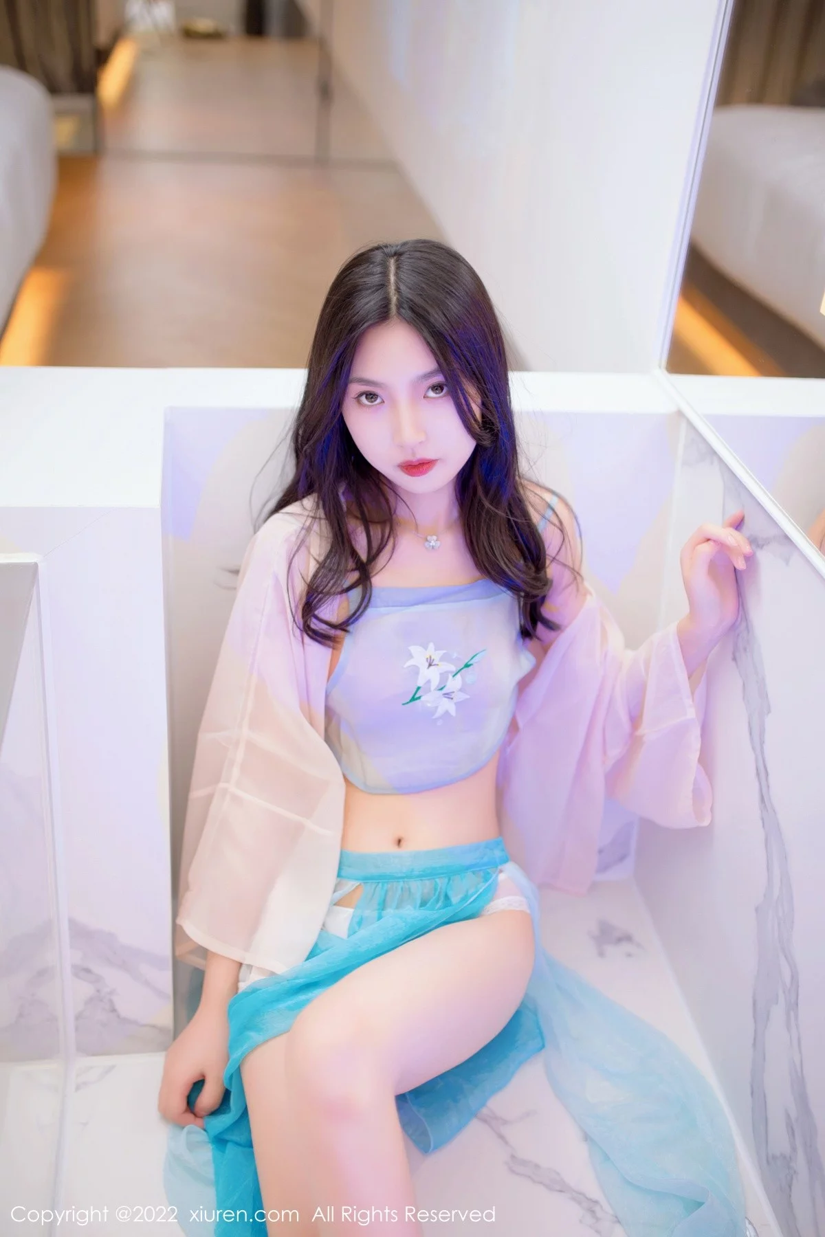 [[XiuRen秀人网]秀人网]No.5399_新人模特十九九私房多套性感服饰秀曼妙苗条身材迷人诱惑写真117P