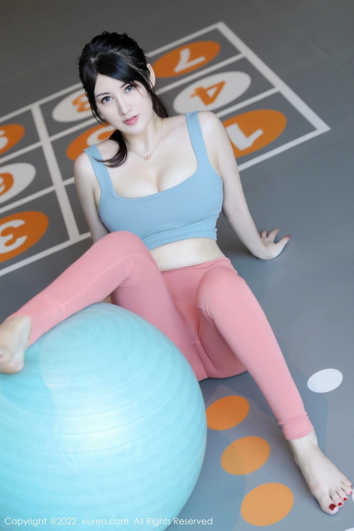 [[XiuRen秀人网]秀人网]No.5406_模特诗诗kiki健身房场景性感紧身运动服秀惹火身材诱惑写真55P