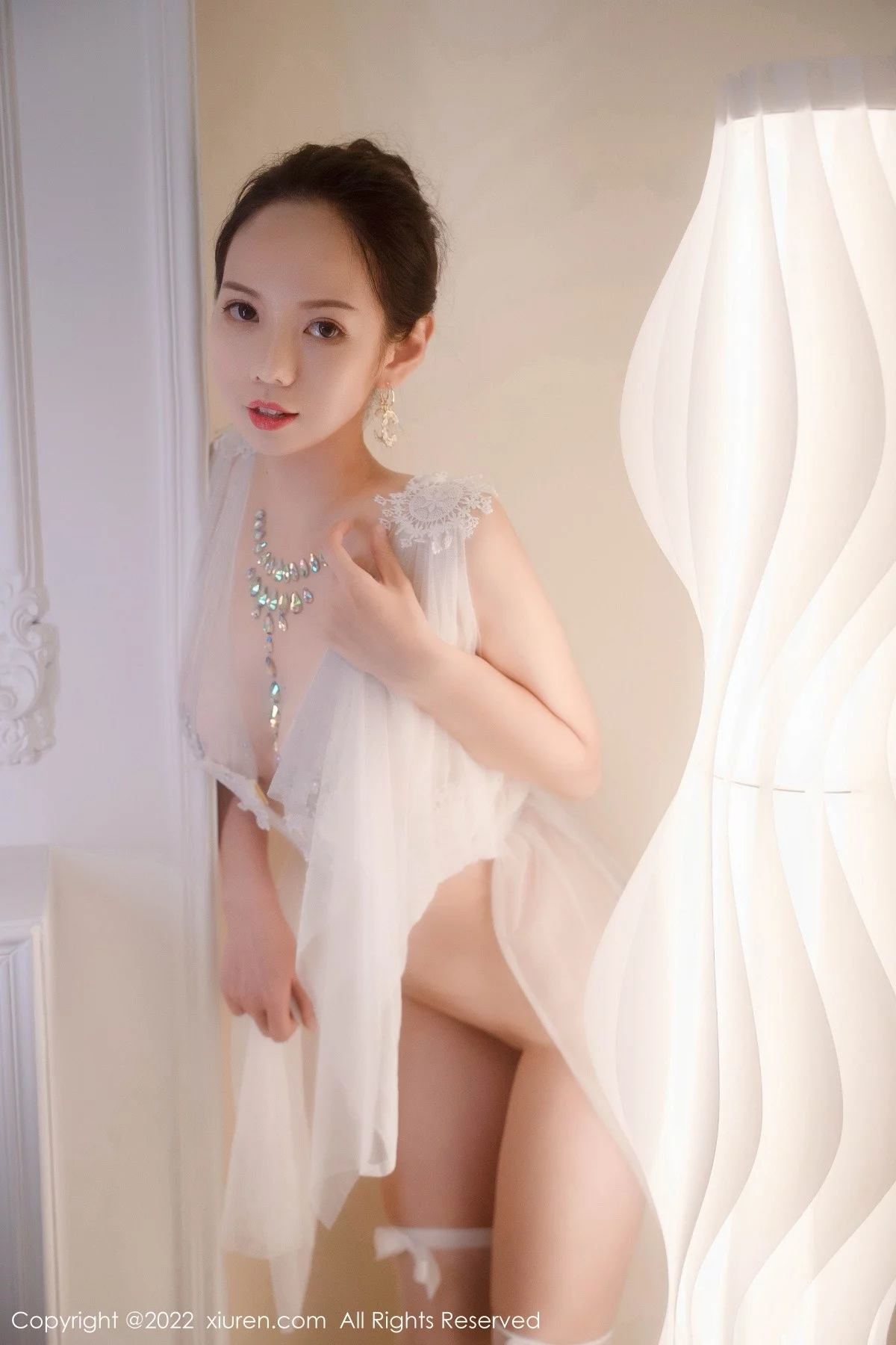 [[XiuRen秀人网]秀人网]No.5434_模特大美妞儿私房透视薄纱露情趣镶钻服饰秀火辣身材诱惑写真62P