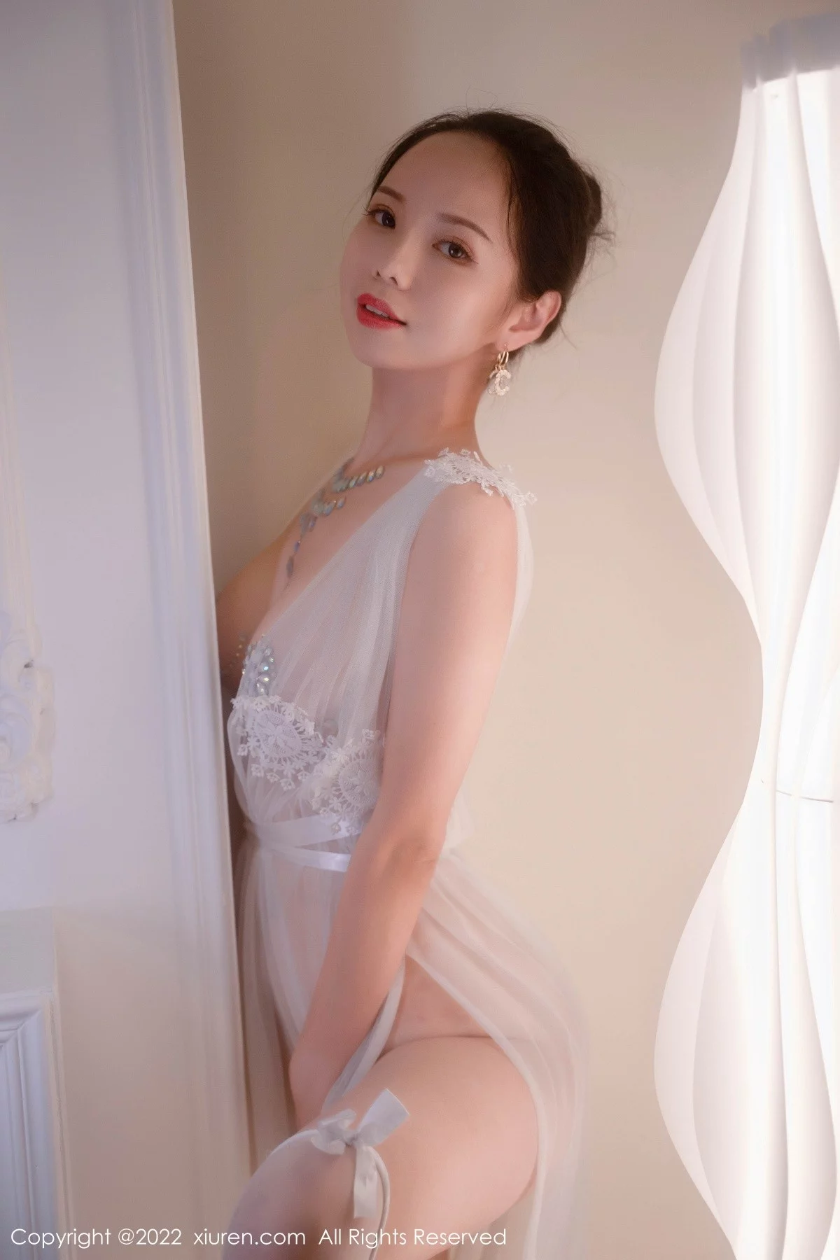 [[XiuRen秀人网]秀人网]No.5434_模特大美妞儿私房透视薄纱露情趣镶钻服饰秀火辣身材诱惑写真62P