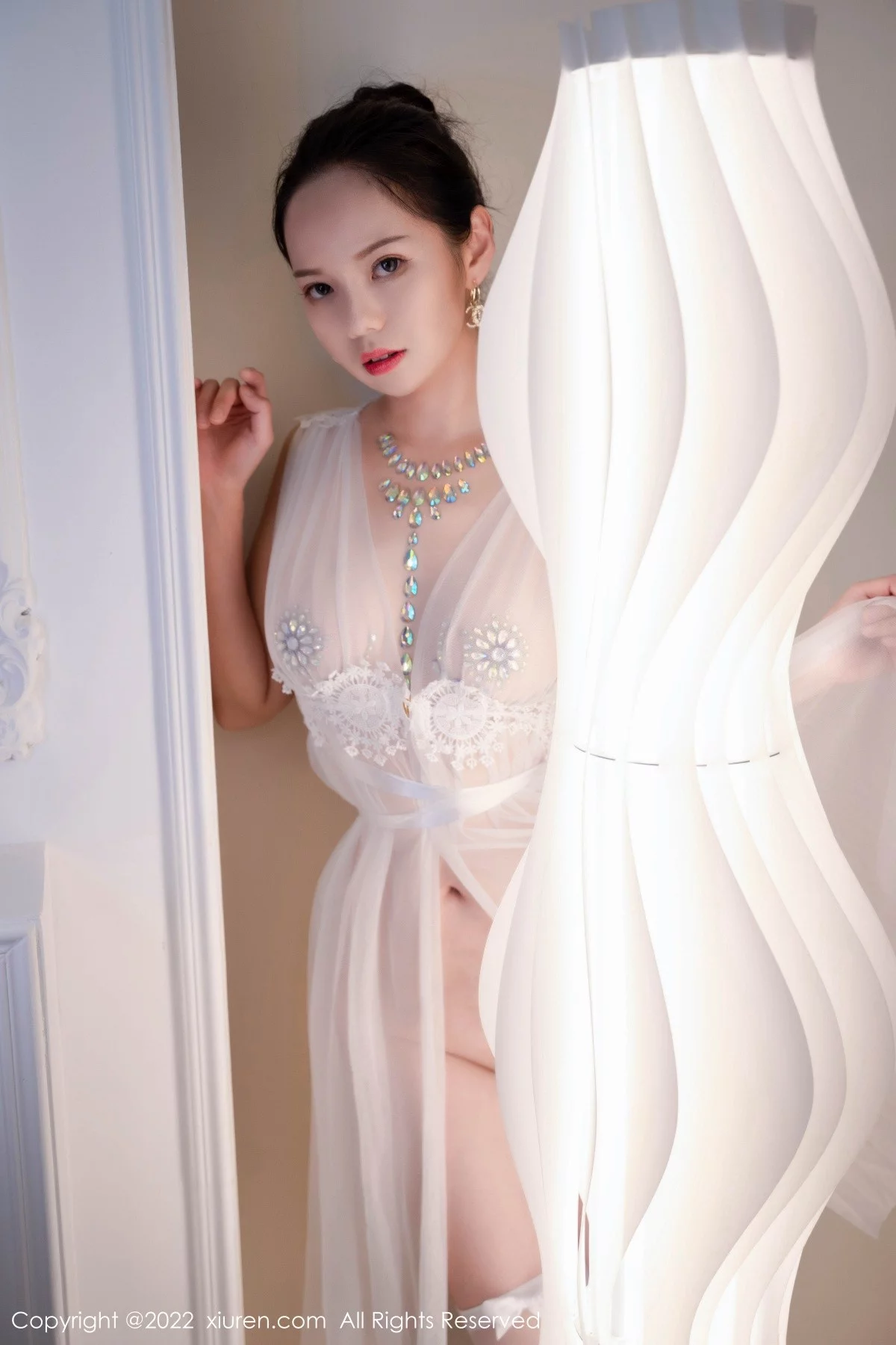 [[XiuRen秀人网]秀人网]No.5434_模特大美妞儿私房透视薄纱露情趣镶钻服饰秀火辣身材诱惑写真62P