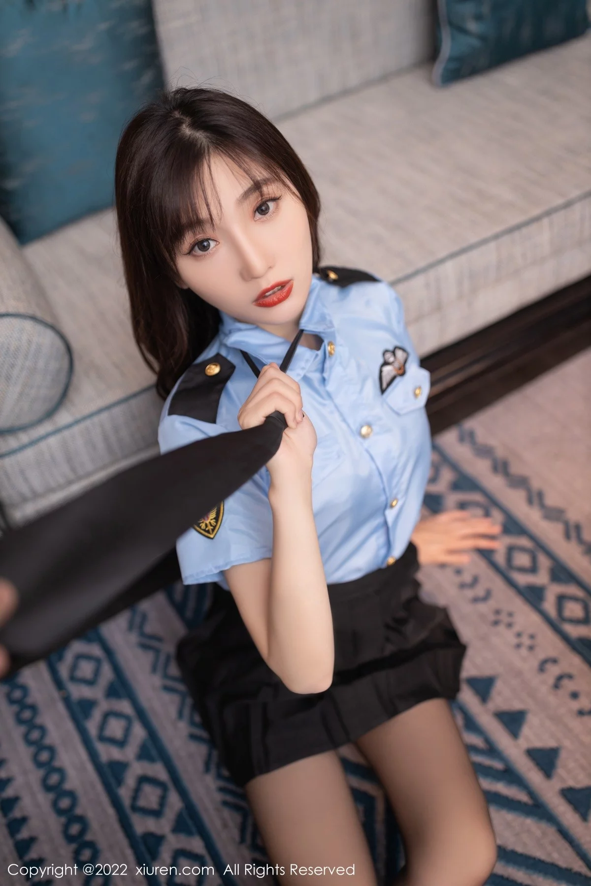 [[XiuRen秀人网]秀人网]No.5461_模特陆萱萱性感女警官制服半脱露深蓝色蕾丝内衣完美诱惑写真84P