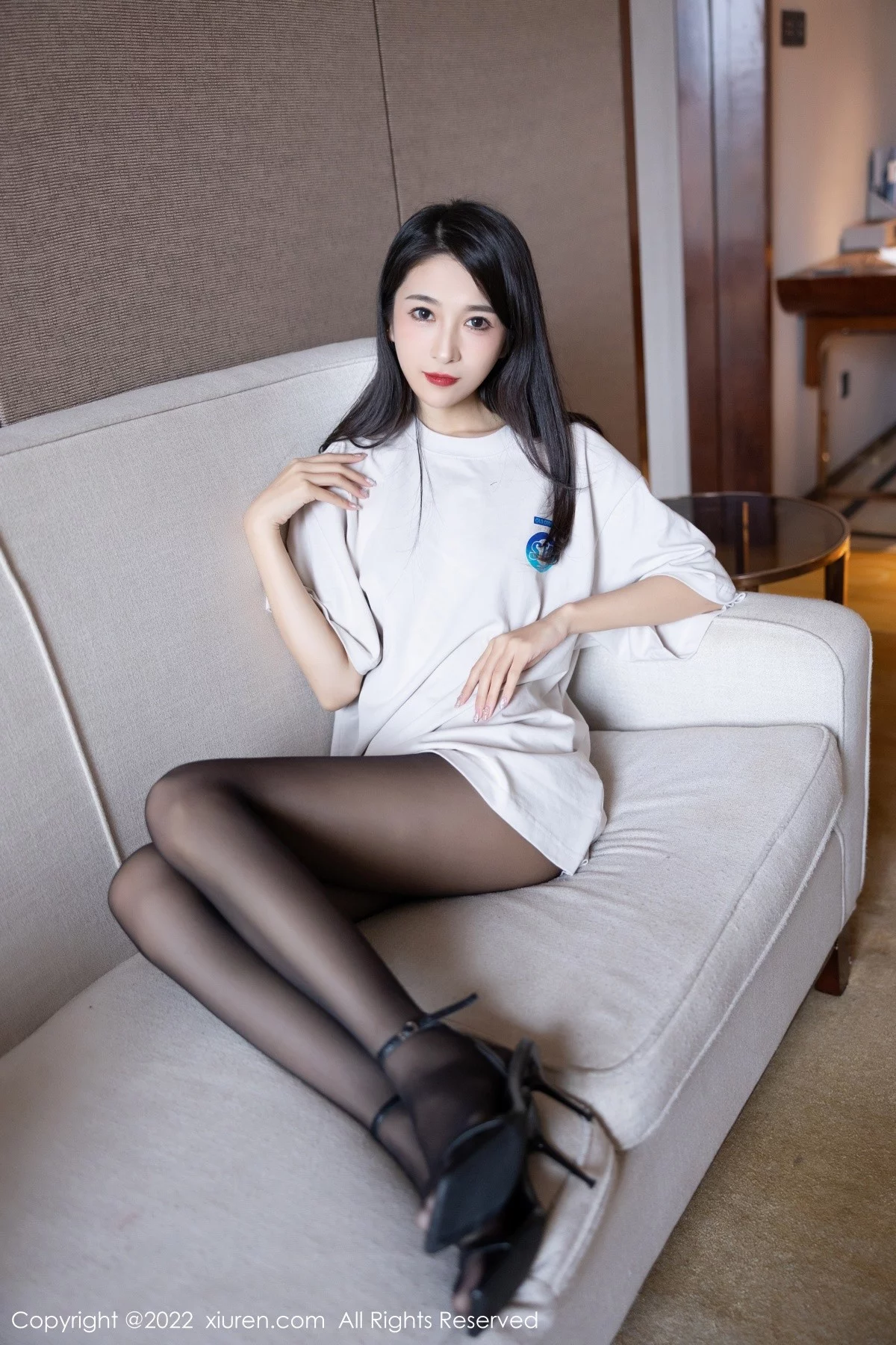 [[XiuRen秀人网]秀人网]No.5507_模特林乐一私房性感白T配超薄无内黑丝秀翘臀美腿诱惑写真80P