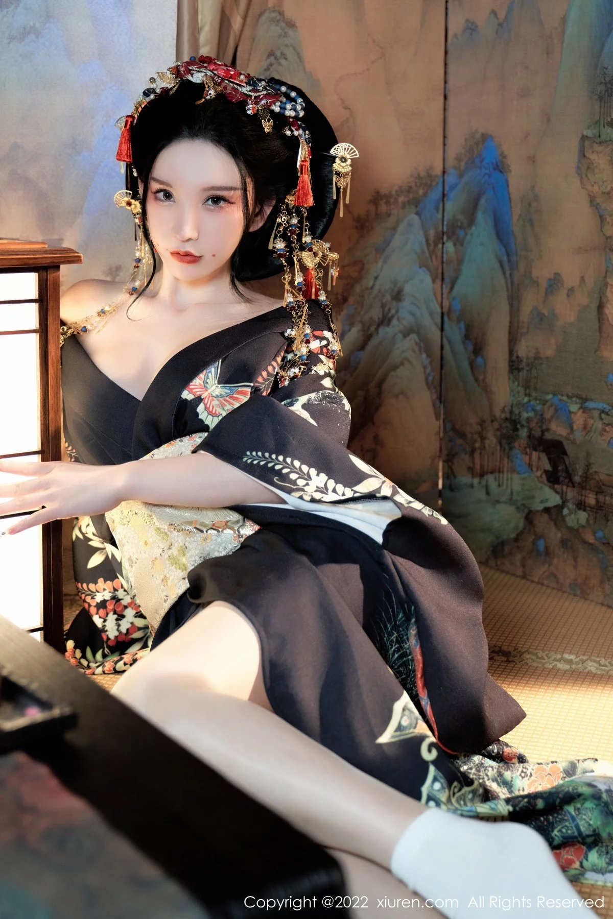 [[XiuRen秀人网]秀人网]No.5537_女神周于希Sally宽衣解带主题日系风脱和服露翘臀美腿诱惑写真80P