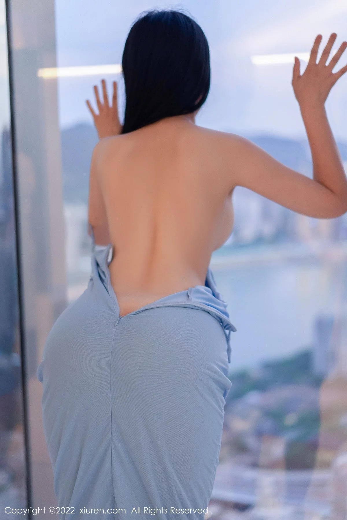 [[XiuRen秀人网]秀人网]No.5550_女神刘钰儿私房性感淡蓝色吊带长裙万种风情万种妩媚诱惑写真64P