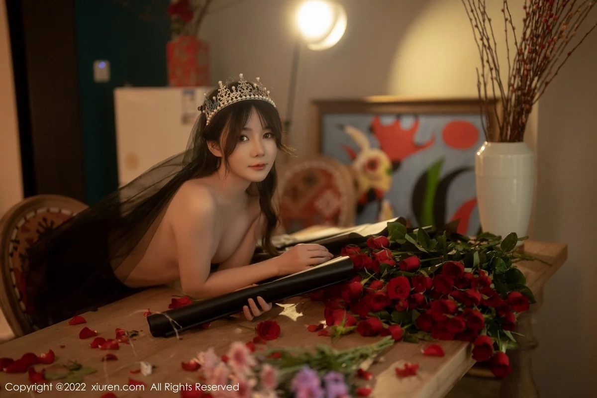 [[XiuRen秀人网]秀人网]No.5552_模特婠婠么私房性感黑色露肩连衣裙配超薄黑丝秀曼妙身材写真74P