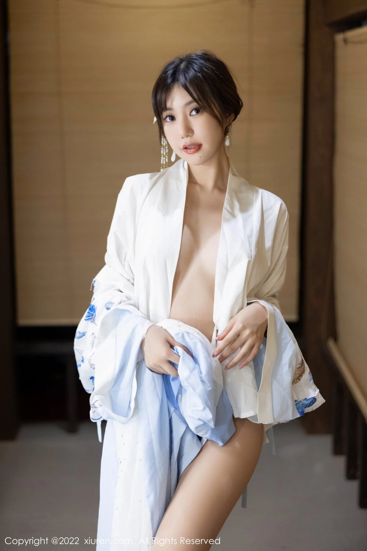 [[XiuRen秀人网]秀人网]No.5569_女神绮里嘉ula私房日式风性感和服配超薄无内肉丝极致诱惑写真75P
