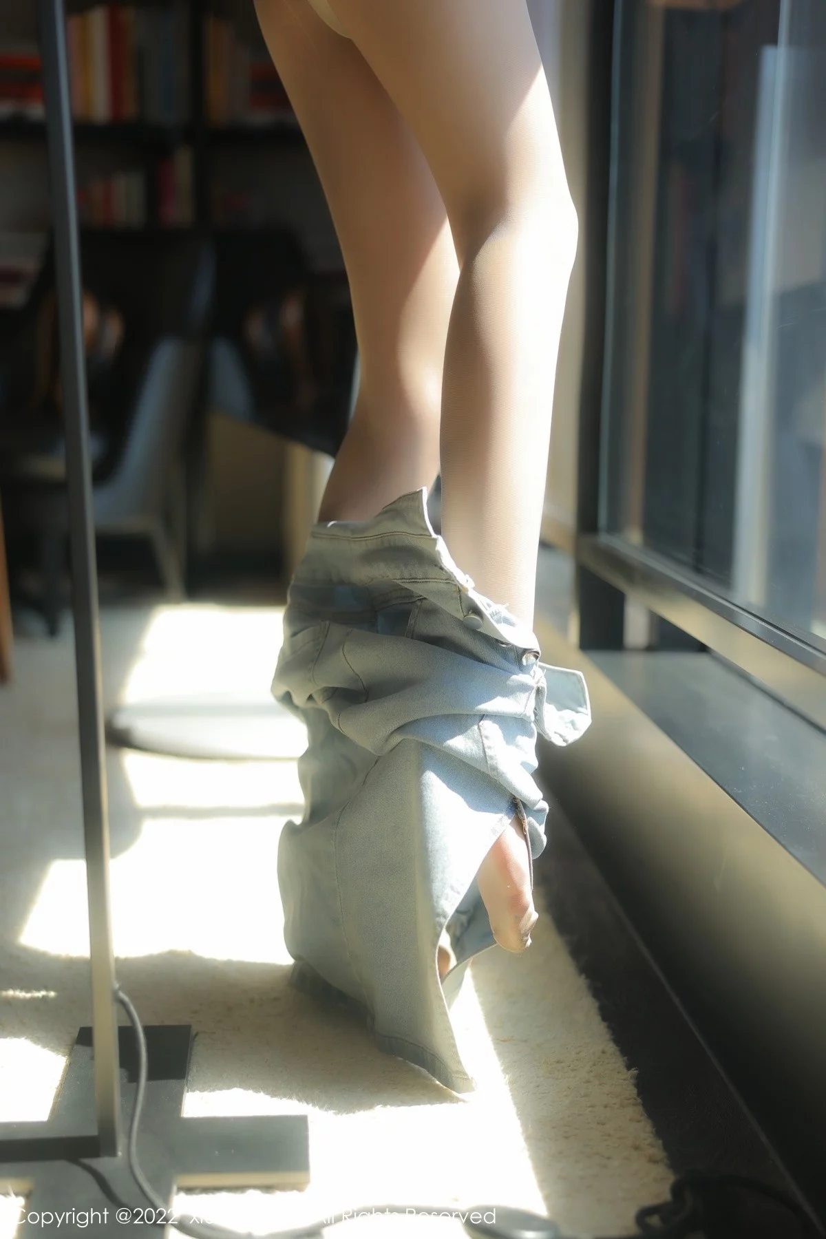 [[XiuRen秀人网]秀人网]No.5489_模特美七Mia西双版纳旅拍私房半脱露黑色蕾丝内衣惹火诱惑写真97P