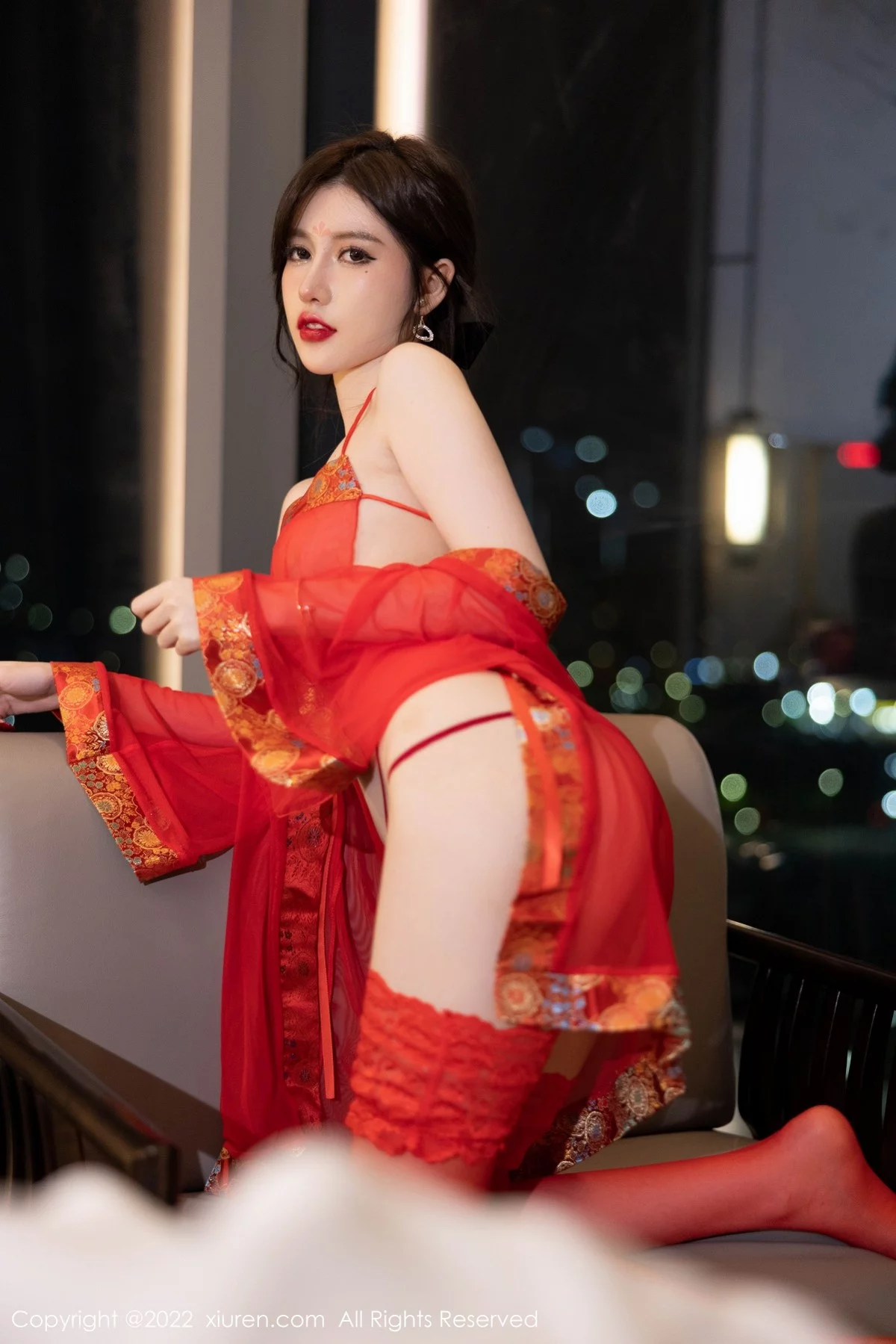 [[XiuRen秀人网]秀人网]No.5619_模特美桃酱性感红色轻透薄纱古装透视秀白嫩肌肤惹火诱惑写真72P
