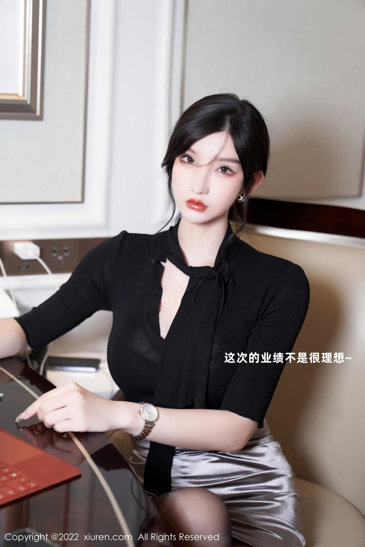 [[XiuRen秀人网]秀人网]No.5777_女神周于希Sally黑上衣配浅色短裙露超薄闪亮黑丝极致魅惑写真89P