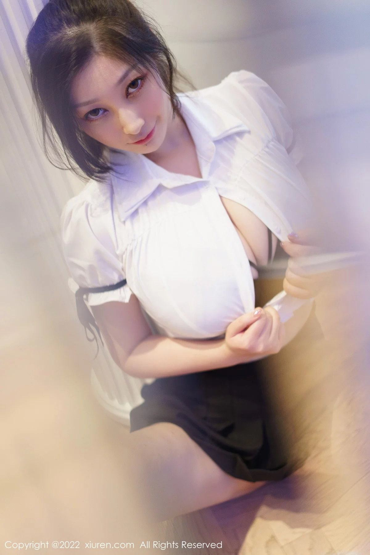 [[XiuRen秀人网]秀人网]No.5807_女神妲己_Toxic十月心愿旅拍性感学妹制服露黑色内衣诱惑写真69P