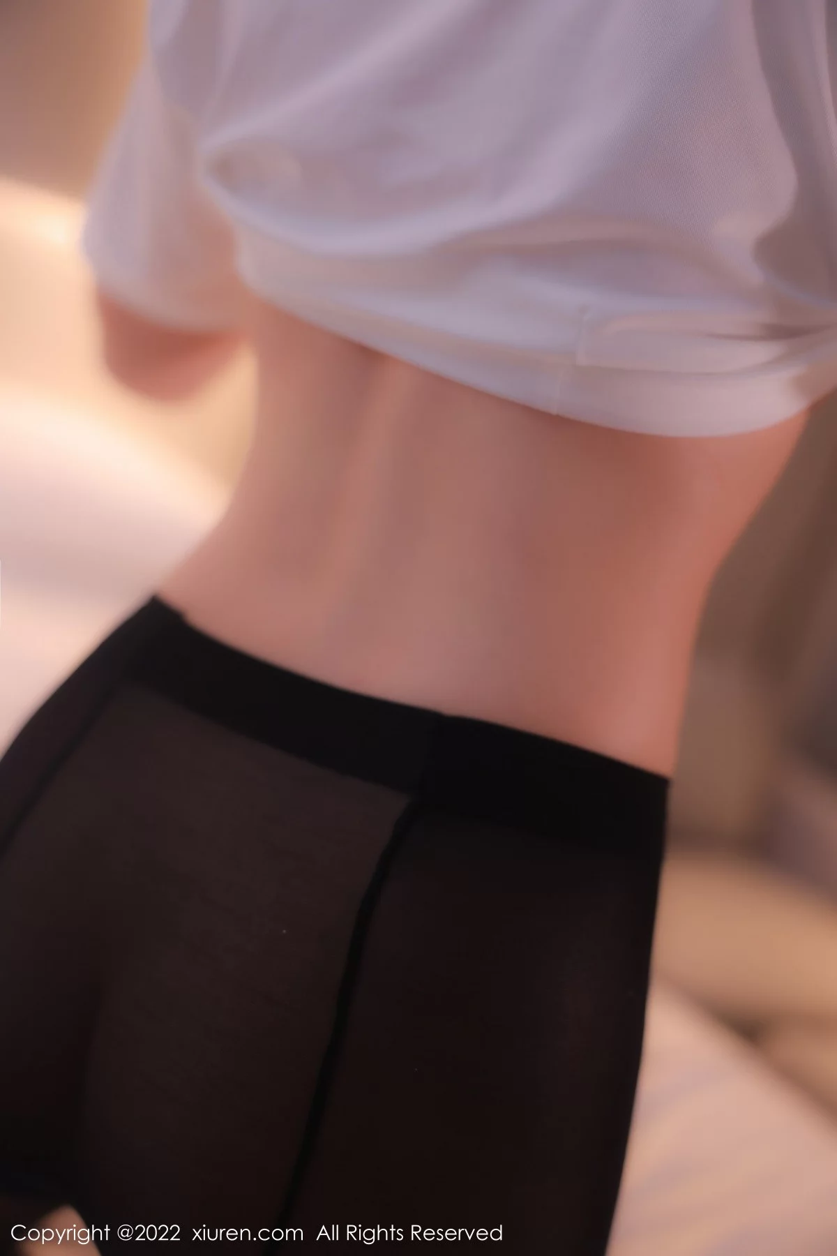 [[XiuRen秀人网]秀人网]No.5815_模特美羊羊性感制服主题白色上衣配黑短裙露黑色内衣诱惑写真79P