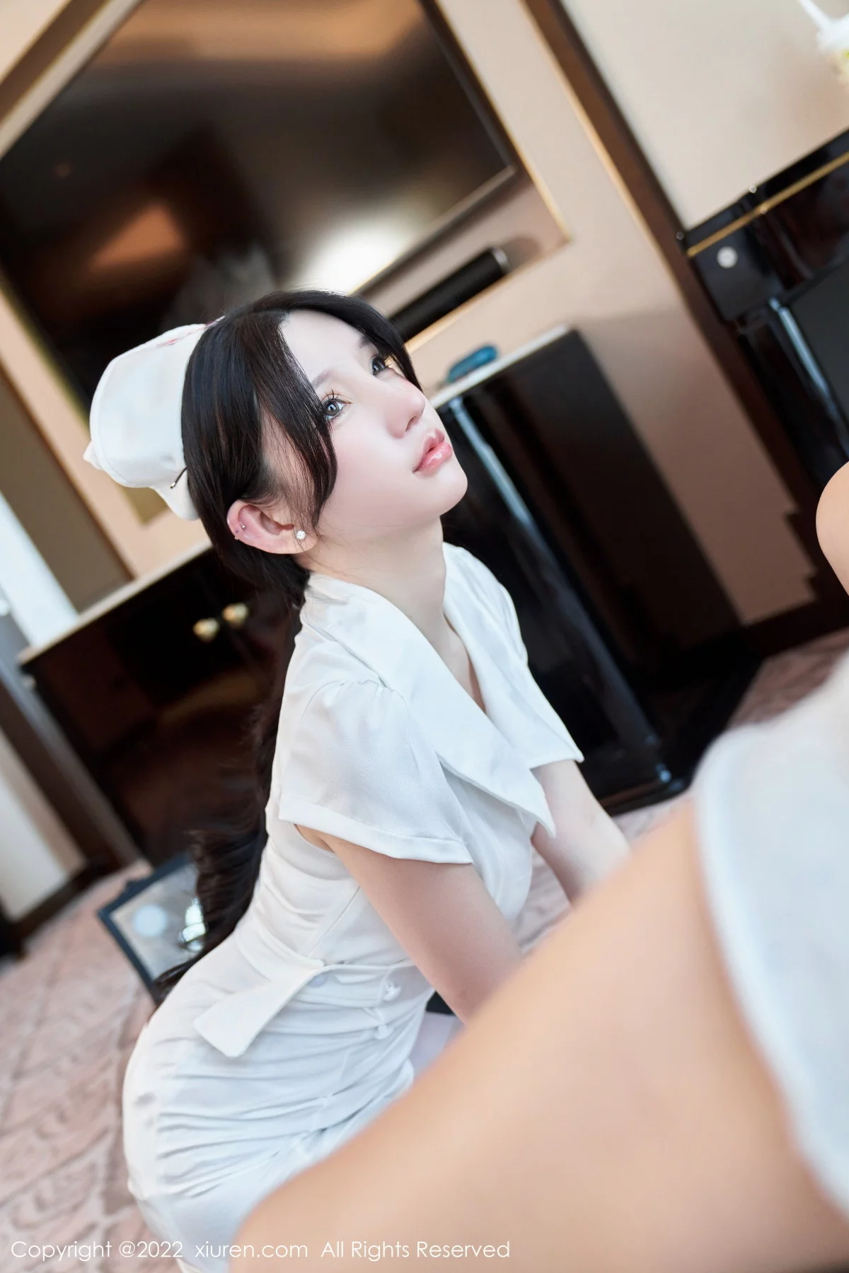 [[XiuRen秀人网]秀人网]No.5746_女神周于希Sally脱白色护士制服露性感内衣配白丝吊袜诱惑写真80P