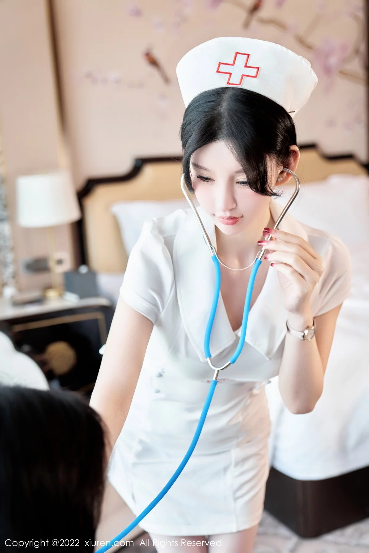 [[XiuRen秀人网]秀人网]No.5746_女神周于希Sally脱白色护士制服露性感内衣配白丝吊袜诱惑写真80P
