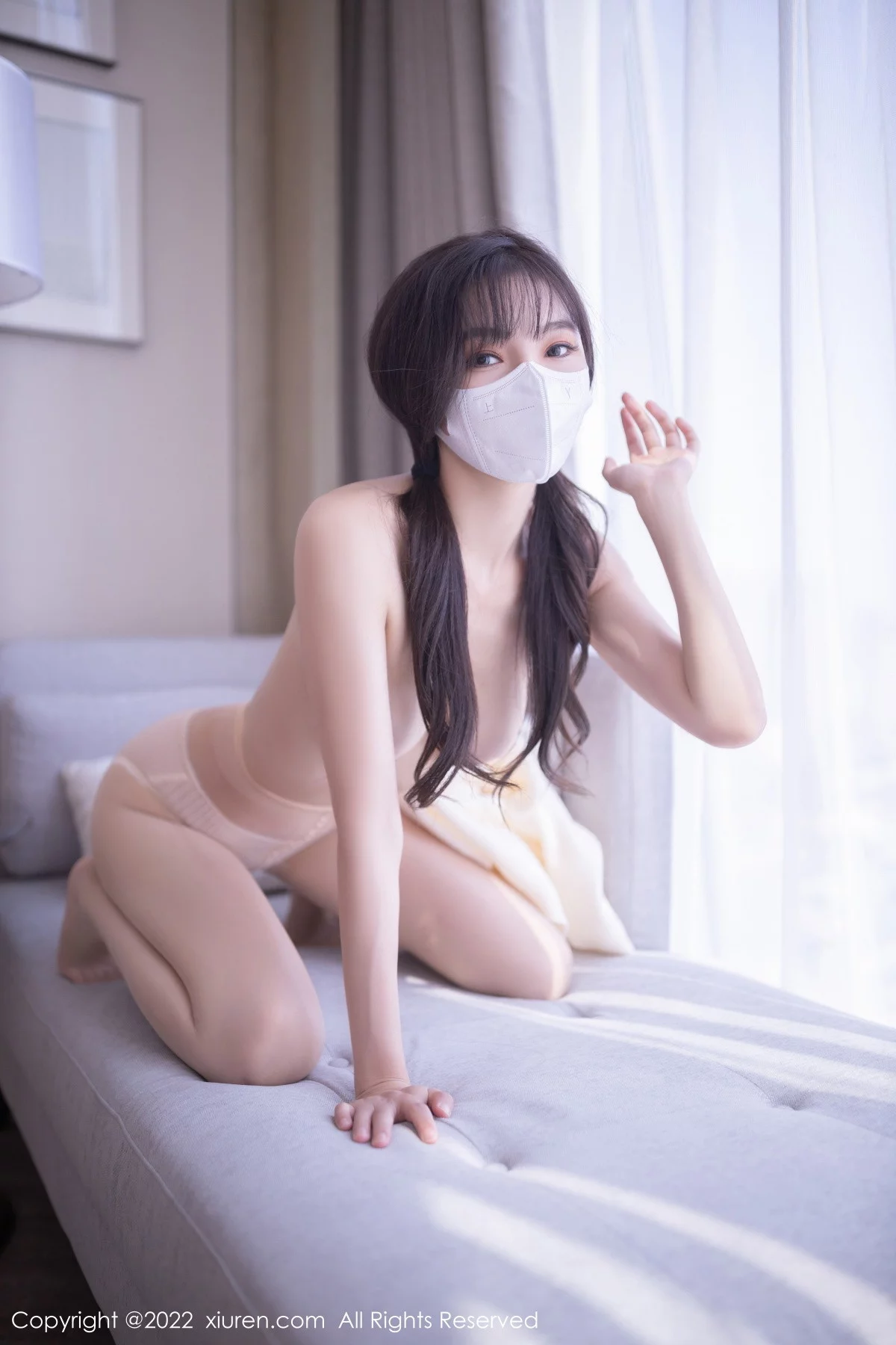 [[XiuRen秀人网]秀人网]No.5771_模特陆萱萱性感白色毛线衣配浅色短裙半脱秀完美身材诱惑写真84P