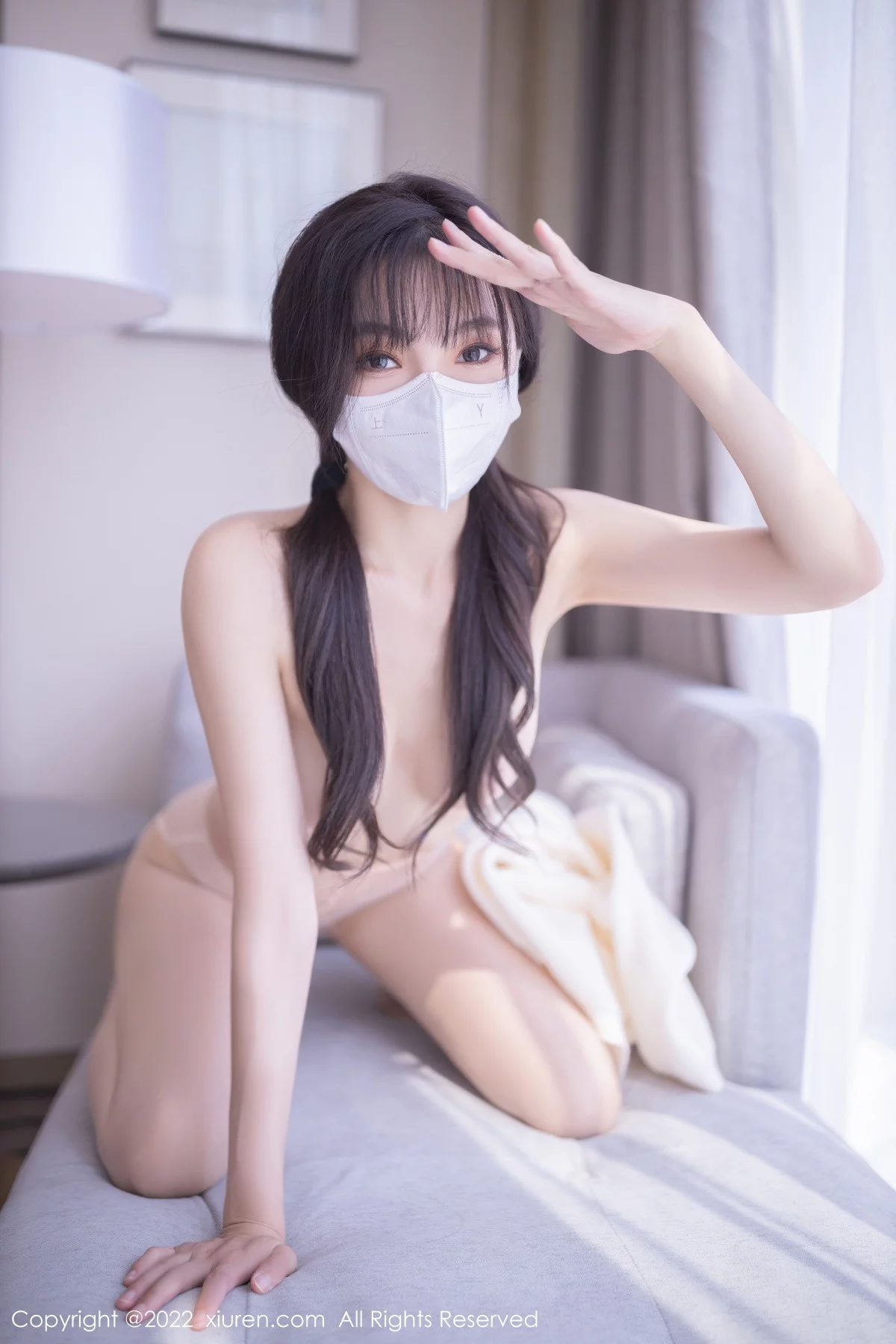 [[XiuRen秀人网]秀人网]No.5771_模特陆萱萱性感白色毛线衣配浅色短裙半脱秀完美身材诱惑写真84P
