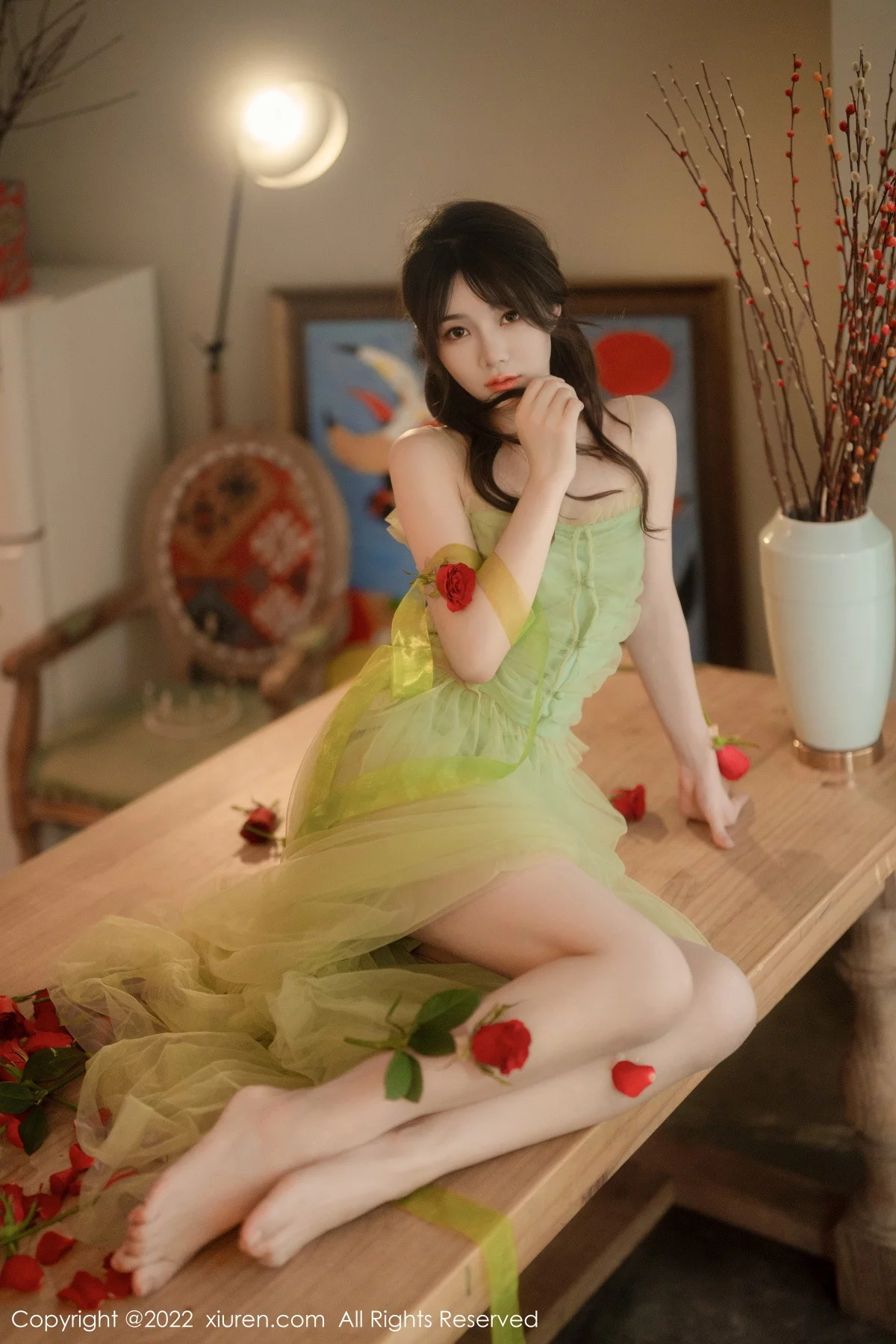 [[XiuRen秀人网]秀人网]No.5875_模特婠婠么私房性感淡绿色连衣裙秀曼妙身姿白嫩美腿诱惑写真85P
