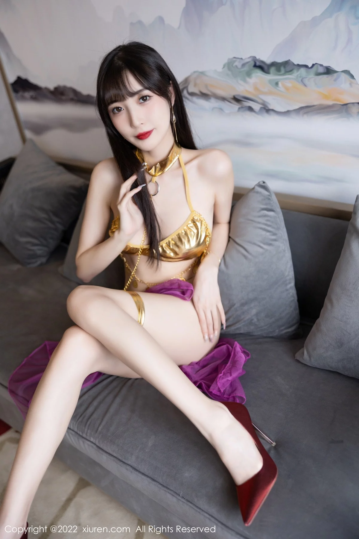 [[XiuRen秀人网]秀人网]No.5901_模特林星阑私房性感红色薄纱配金色比基尼秀曼妙身姿诱惑写真71P