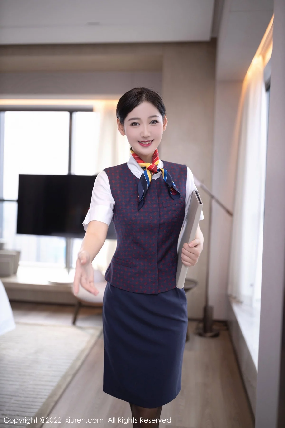 [[XiuRen秀人网]秀人网]No.5922_模特唐安琪北京旅拍国航空姐角色半脱制服露蕾丝内衣诱惑写真79P