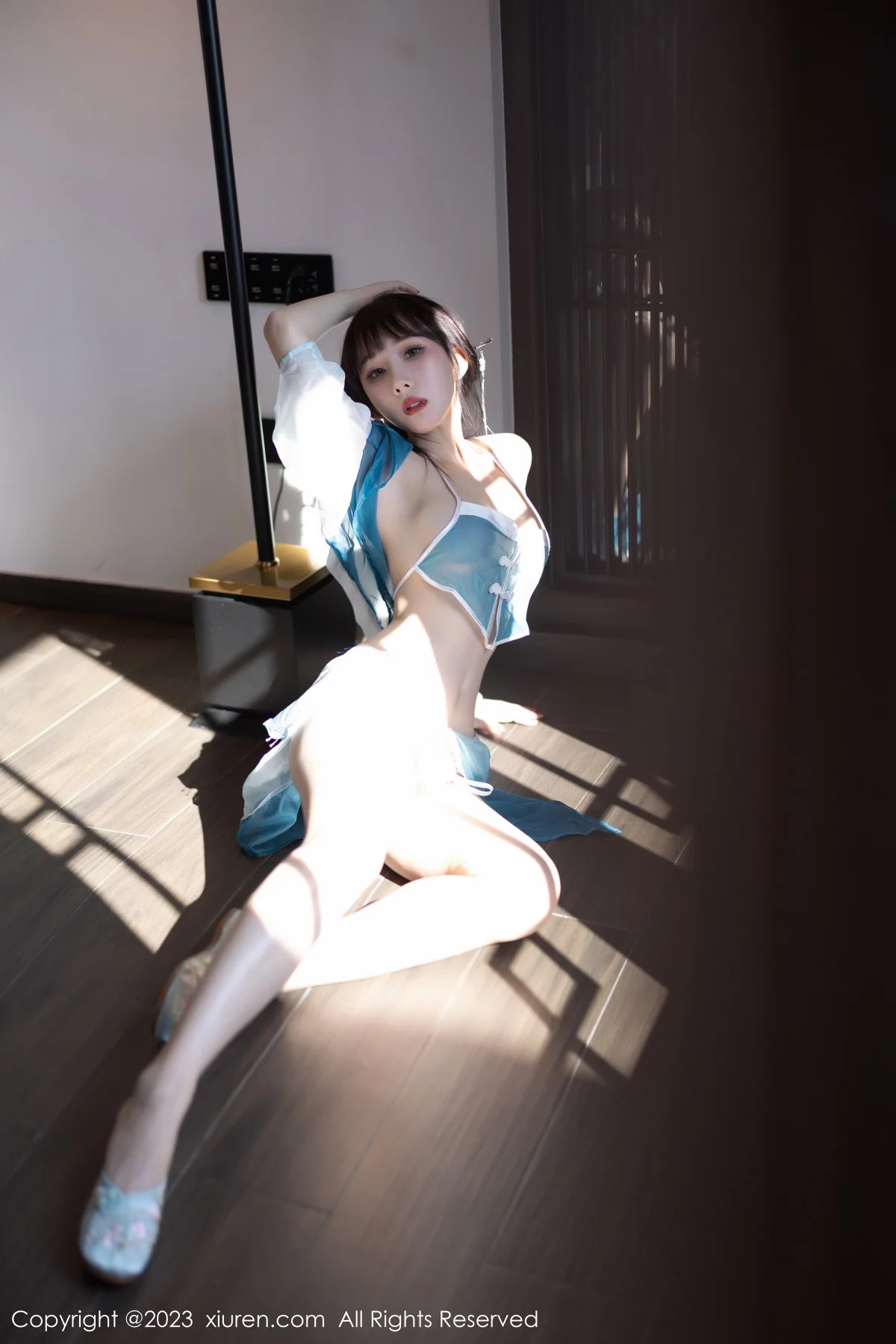 [[XiuRen秀人网]秀人网]No.6076_模特波巧酱海南岛旅拍性感蓝色轻透薄纱服秀曼妙身姿诱惑写真81P
