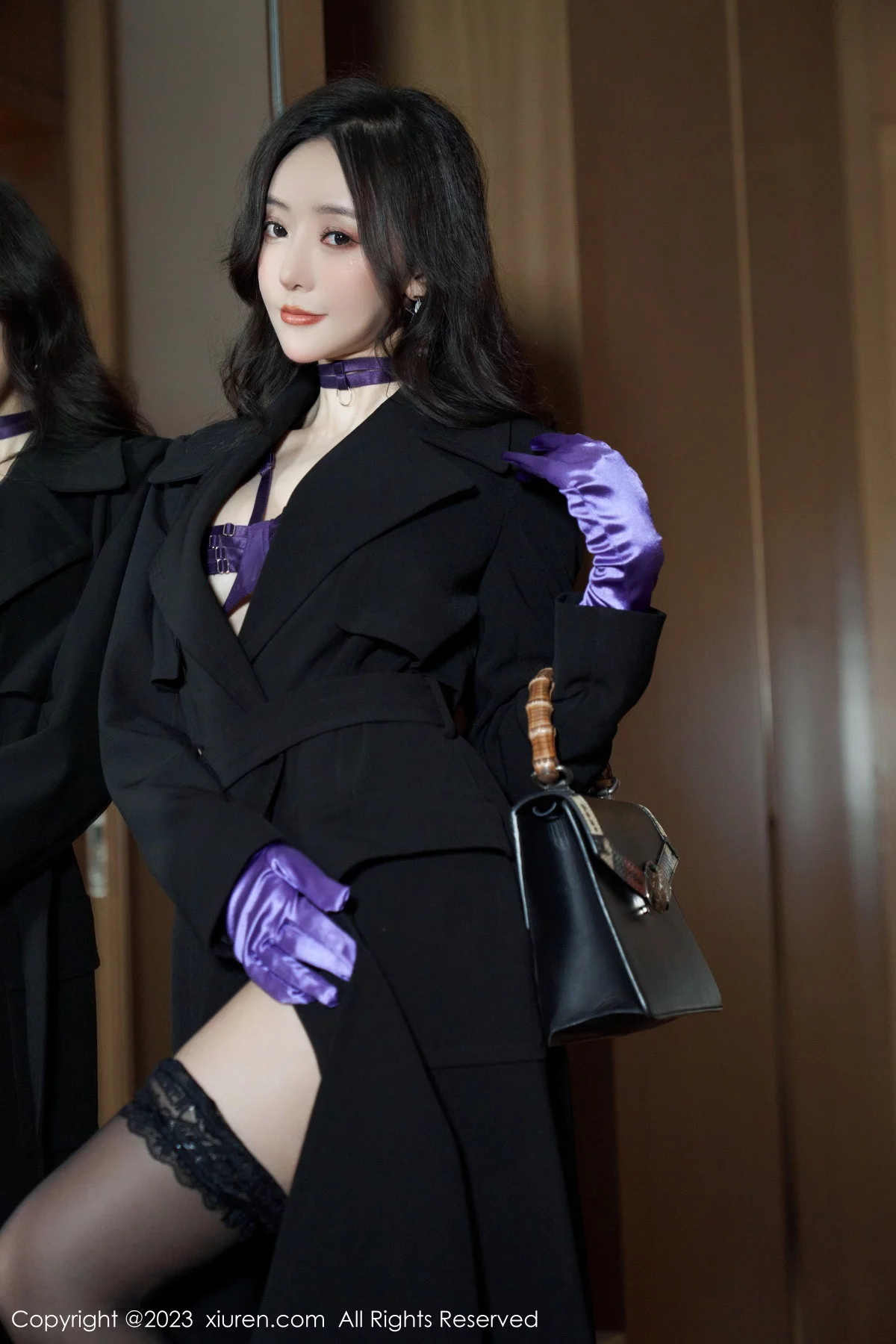 [[XiuRen秀人网]秀人网]No.6078_女神王馨瑶yanni脱黑色外衣露紫色情趣内衣秀完美身材诱惑写真76P