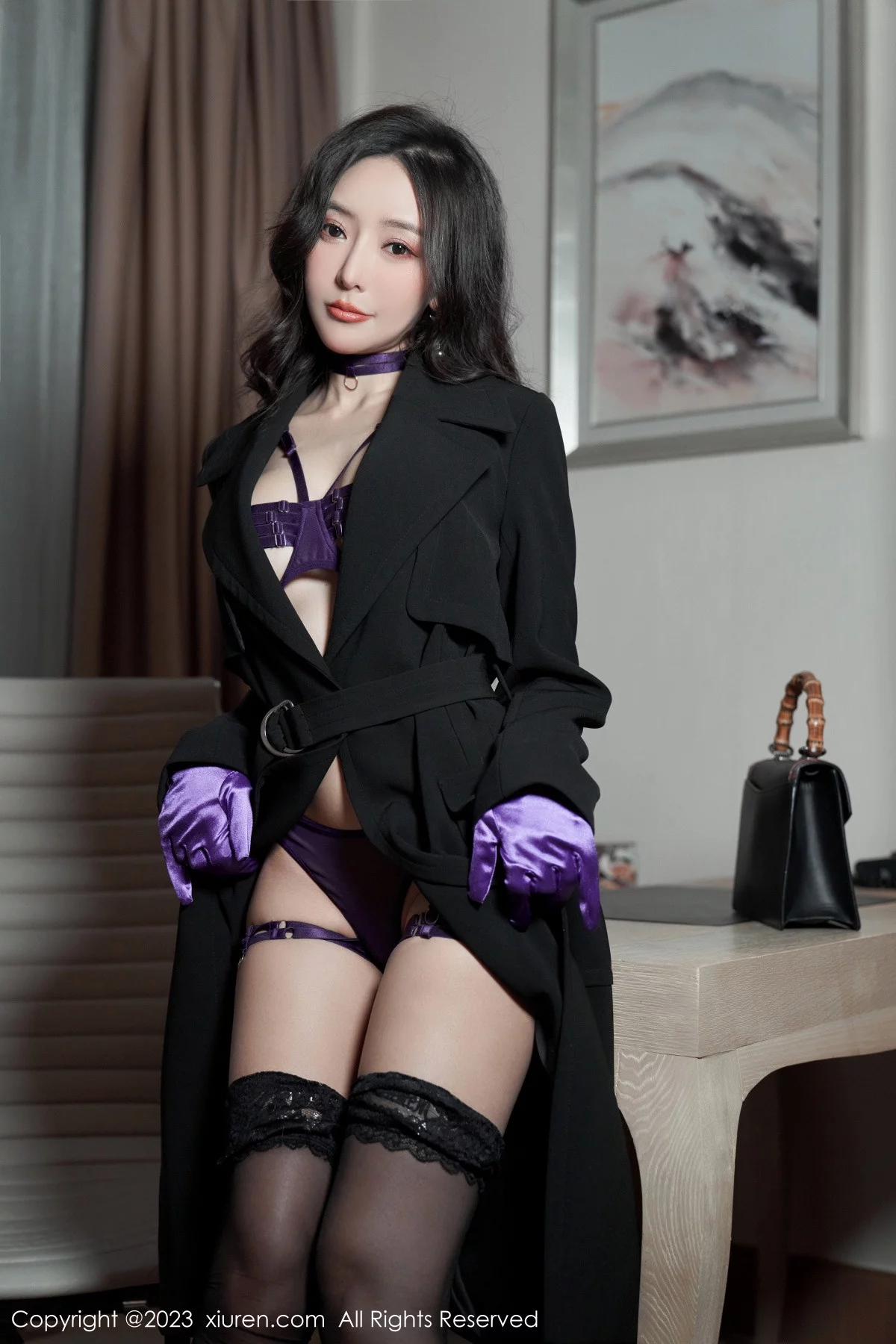 [[XiuRen秀人网]秀人网]No.6078_女神王馨瑶yanni脱黑色外衣露紫色情趣内衣秀完美身材诱惑写真76P